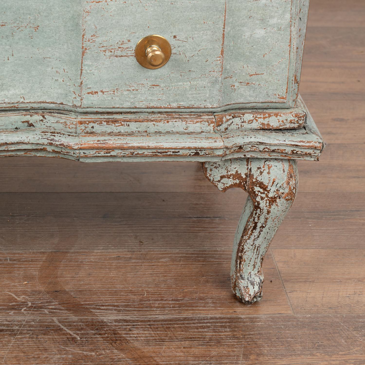 Large Blue Painted Oak Chest of Four Drawers, Sweden circa 1820-40 2