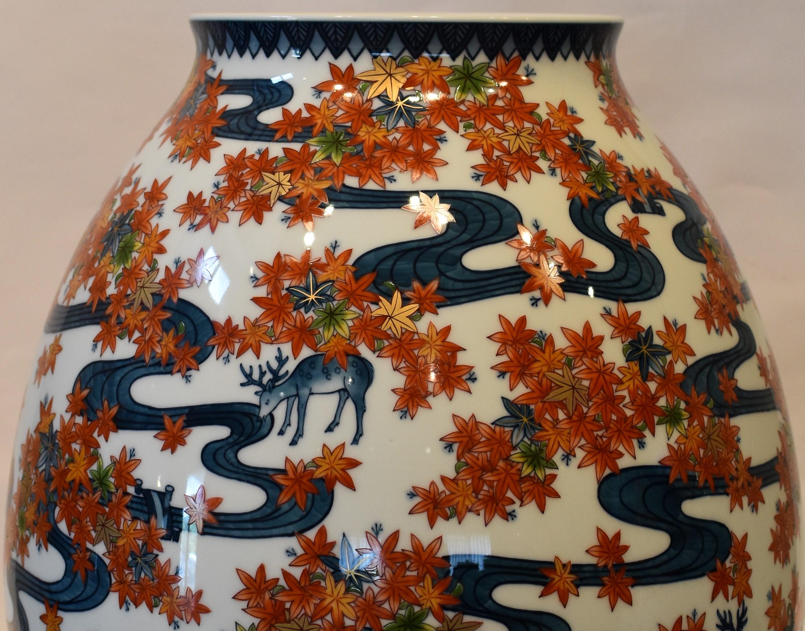 Extraordinary contemporary Japanese museum-quality decorative vase, intricately hand painted on a beautifully shaped fine porcelain body, a signed masterpiece by highly acclaimed award-winning master porcelain artist in polychrome overglazed