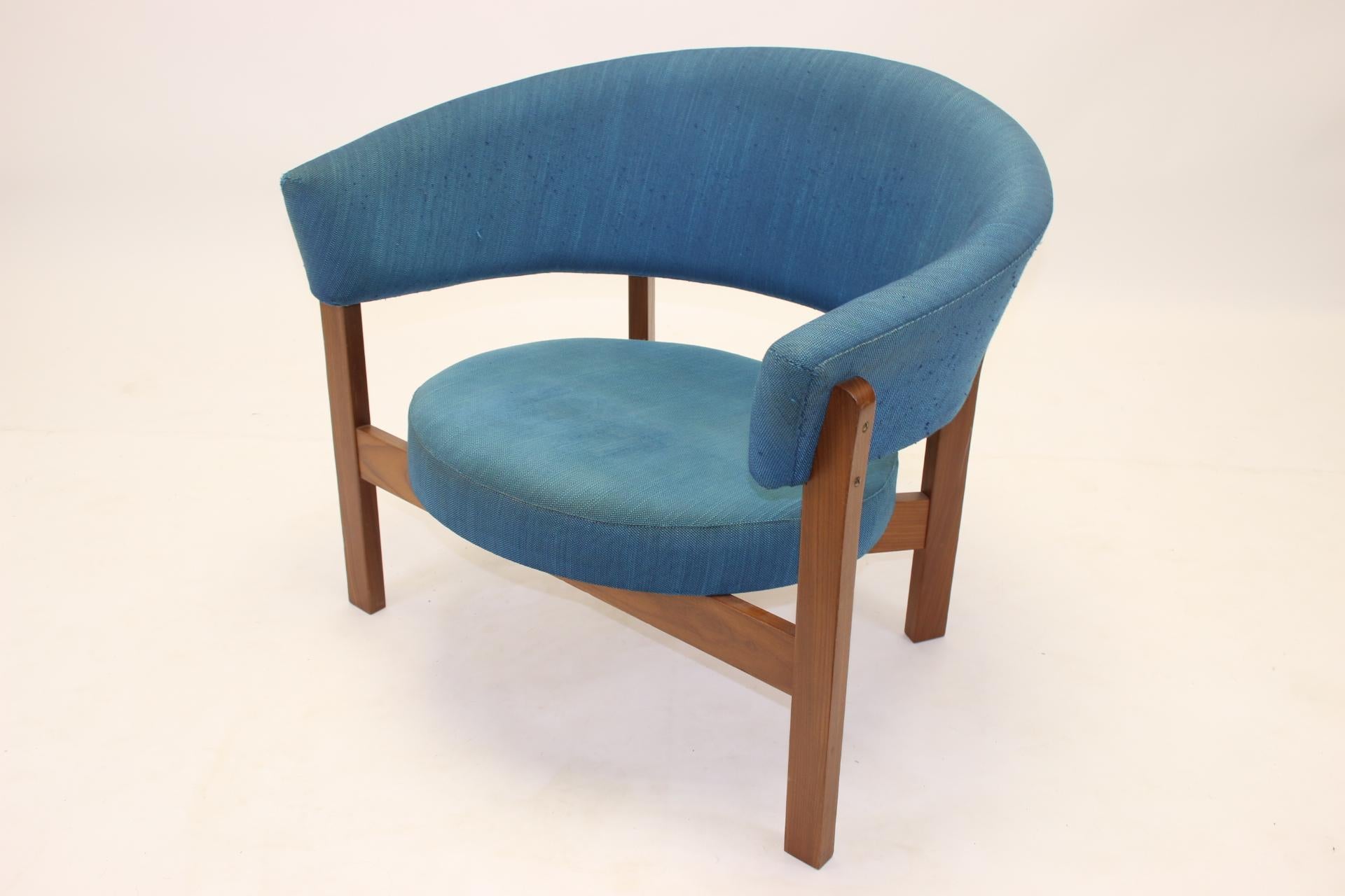 Mid-Century Modern Large Blue Round Swedish Design Chair 'Prim', 1960