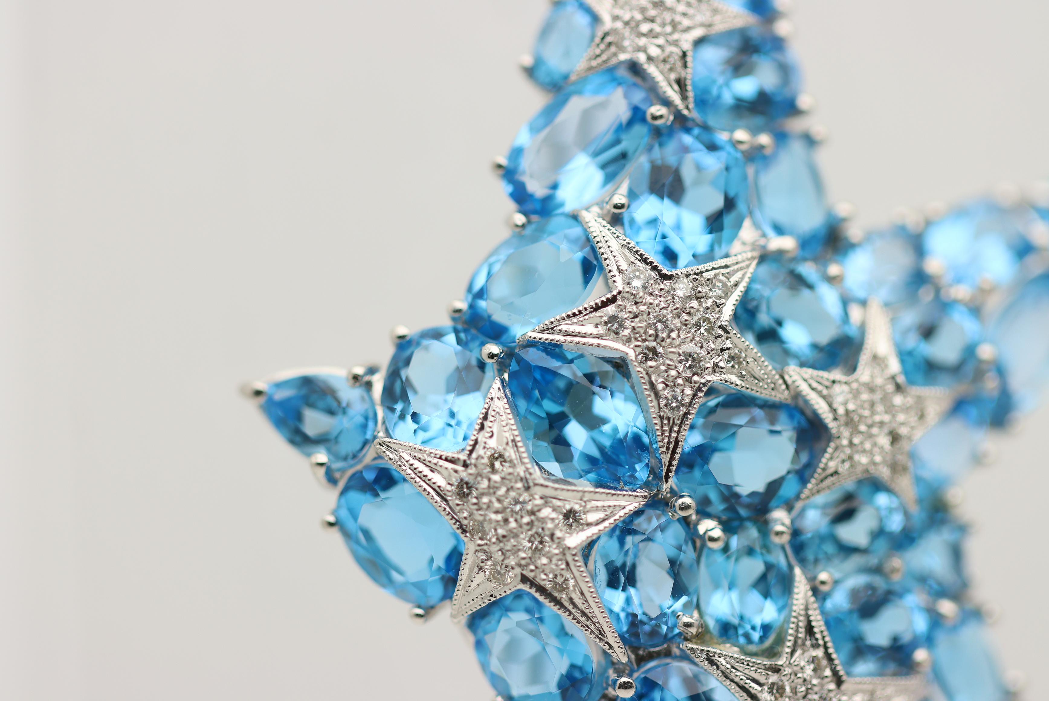 Women's Large Blue Topaz Diamond Gold Starfish Brooch For Sale