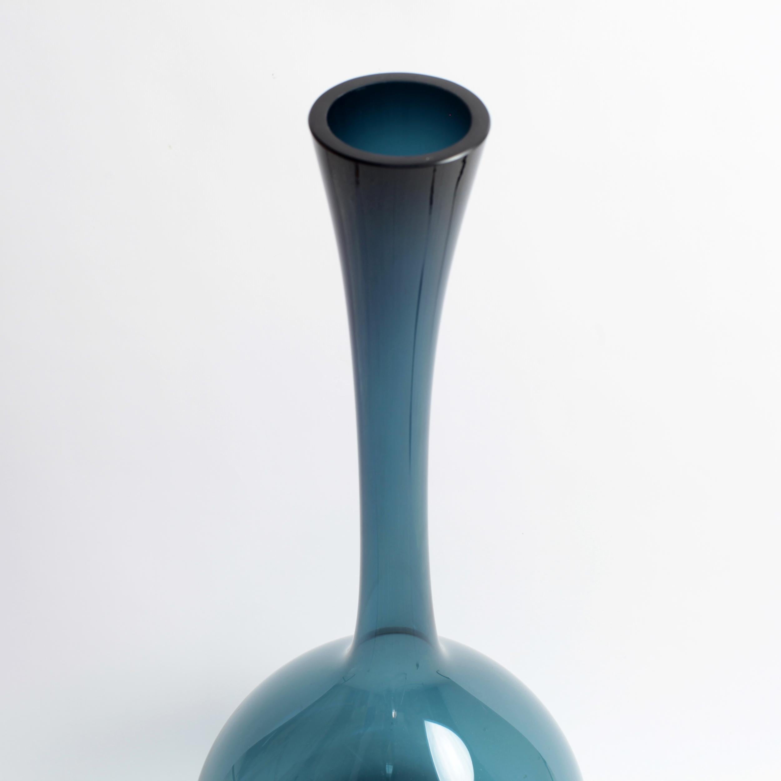 Swedish Large Blue Vase by Arthur Percy for Gullaskruf, Sweden, 1960s