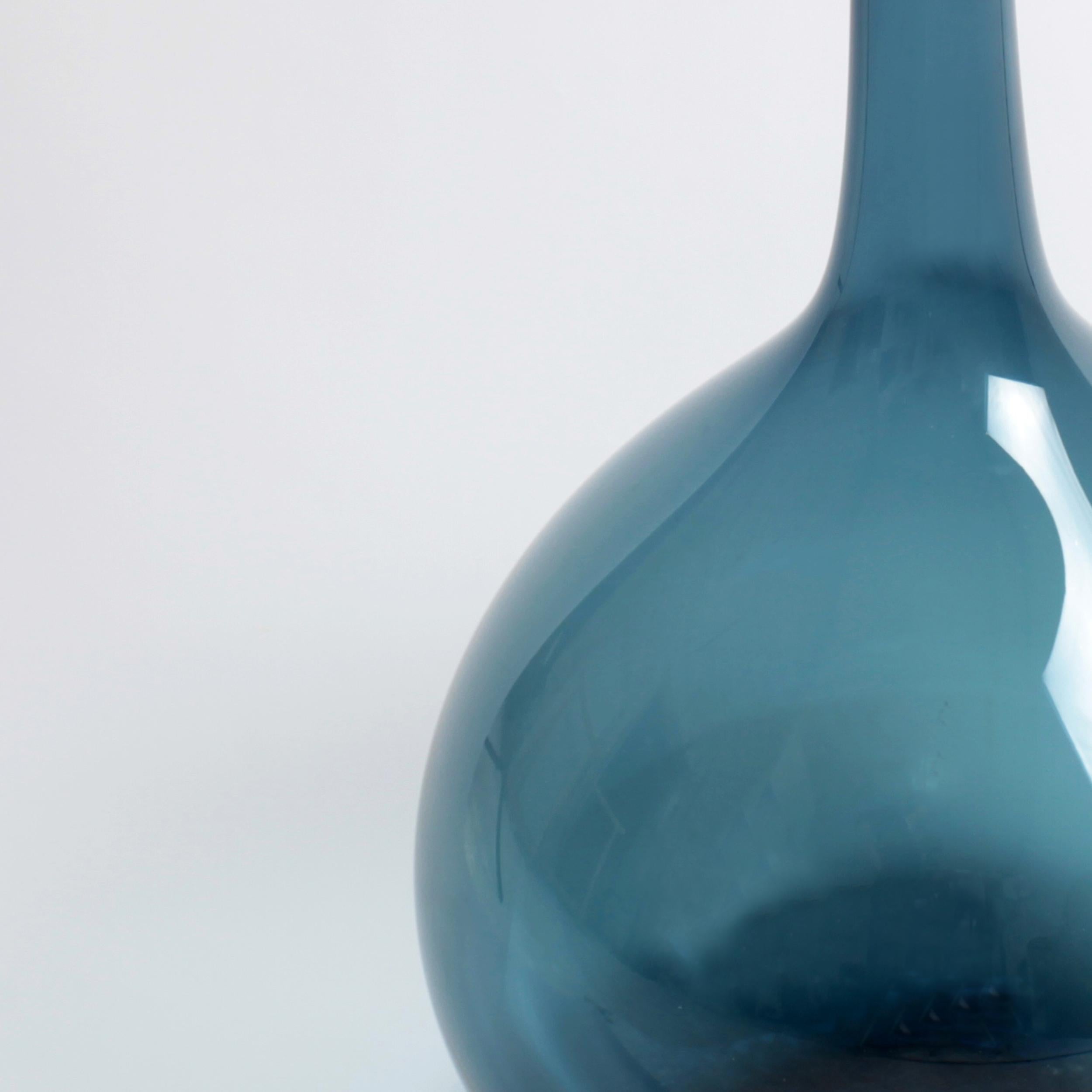 Large Blue Vase by Arthur Percy for Gullaskruf, Sweden, 1960s In Good Condition In Saint  Ouen, FR