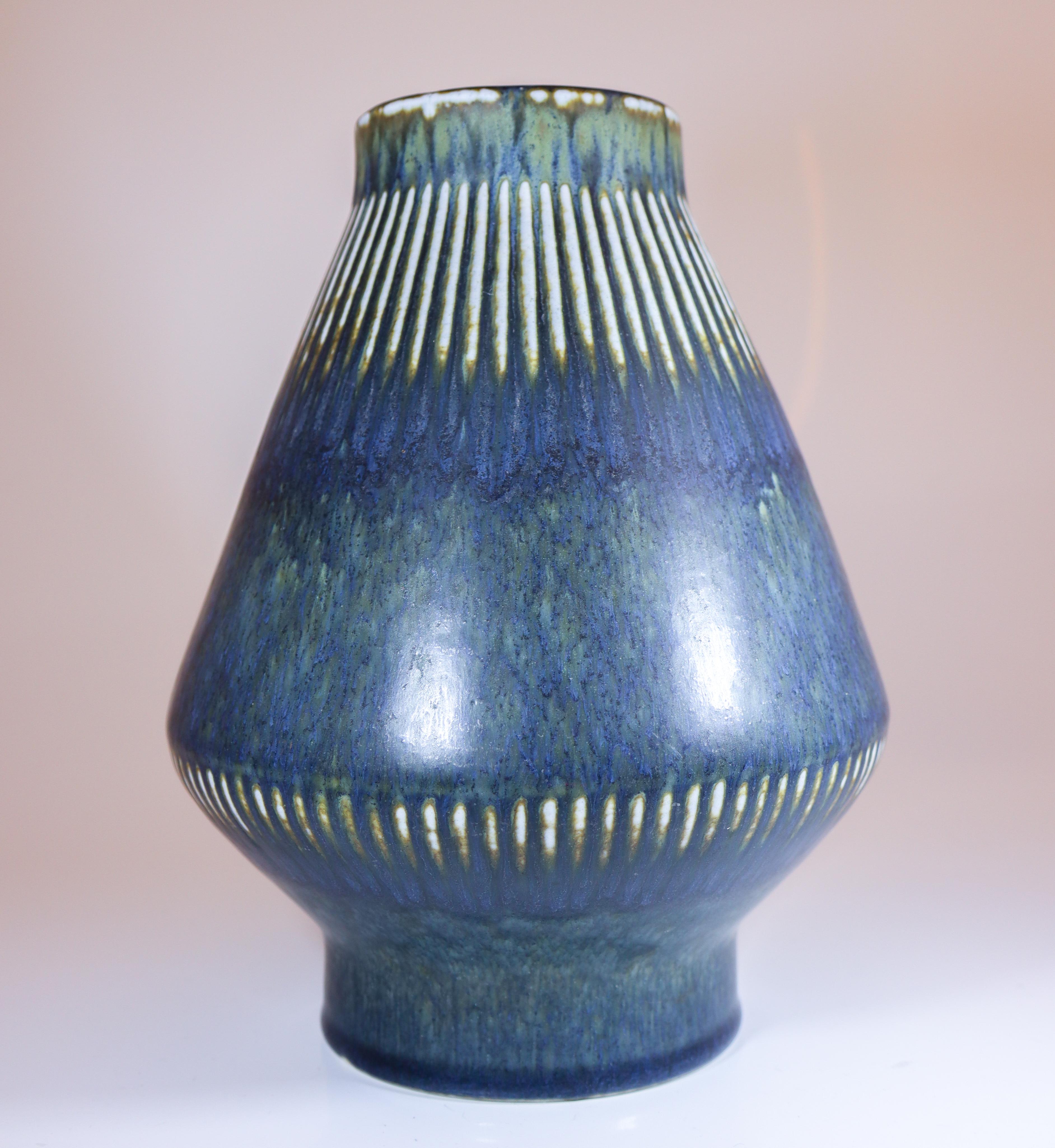 Scandinavian Modern Large Blue Vase - Carl-Harry Stålhane - Rörstrand - Mid 20th Century For Sale