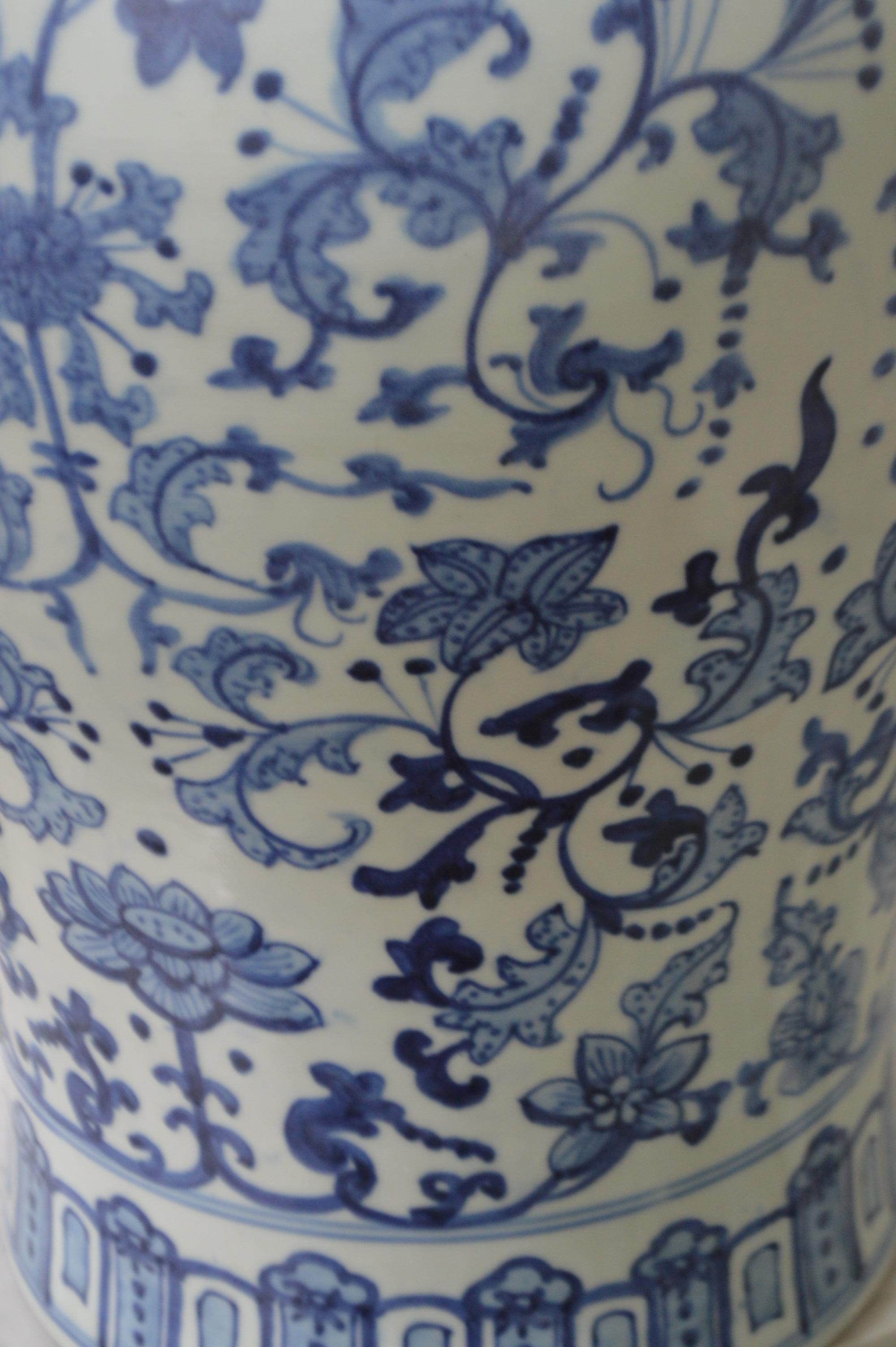 Large Blue, White Floral Chinese Porcelain Vase with Apocryphal Quinlong Mark In Good Condition In Oakville, ON