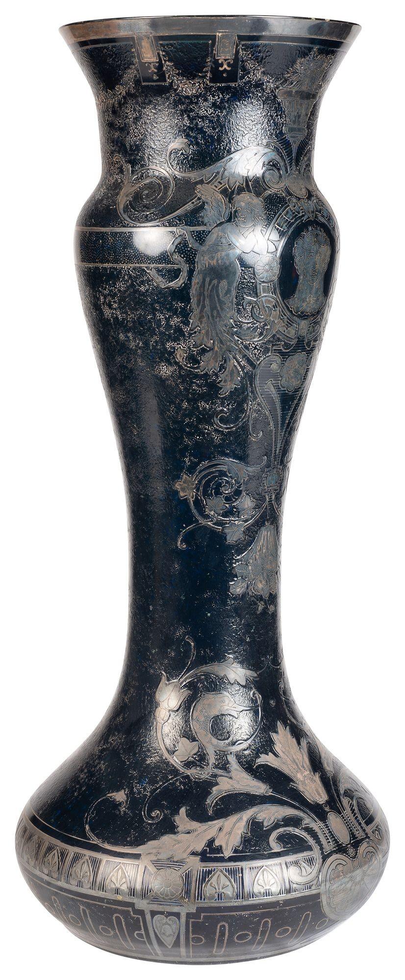 Large Bohemian overlay glass vase. In Good Condition For Sale In Brighton, Sussex