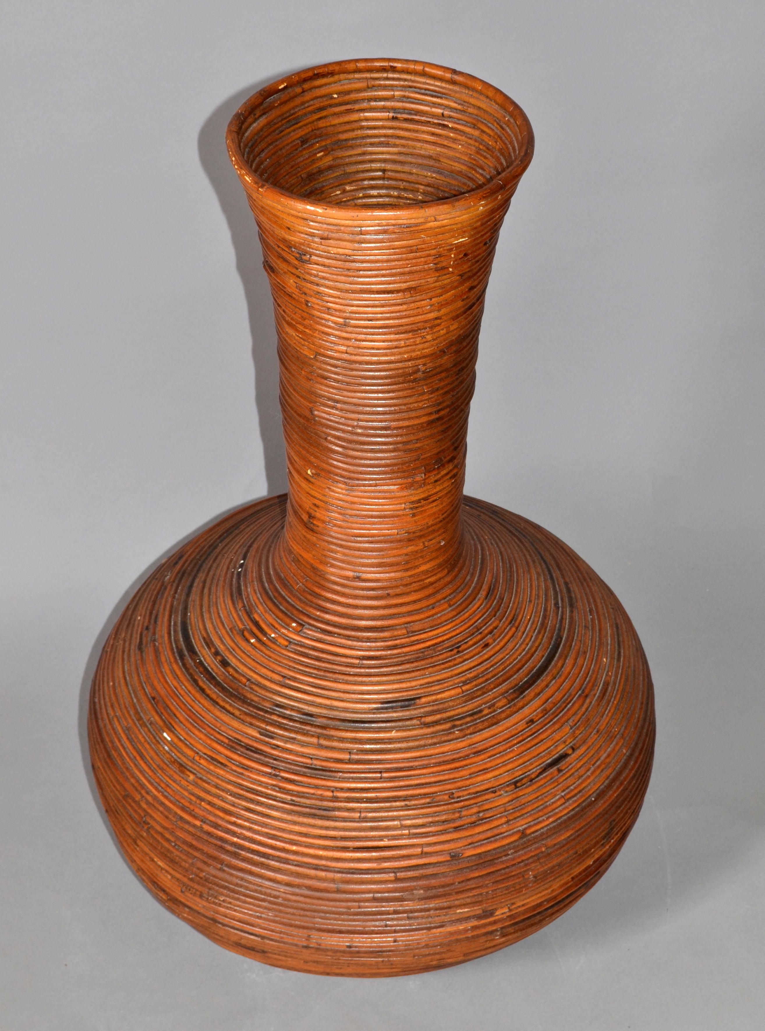 Large Bohemian Tan Pencil Reed Bamboo Handcrafted Tall Round Shape Floor Vase For Sale 2