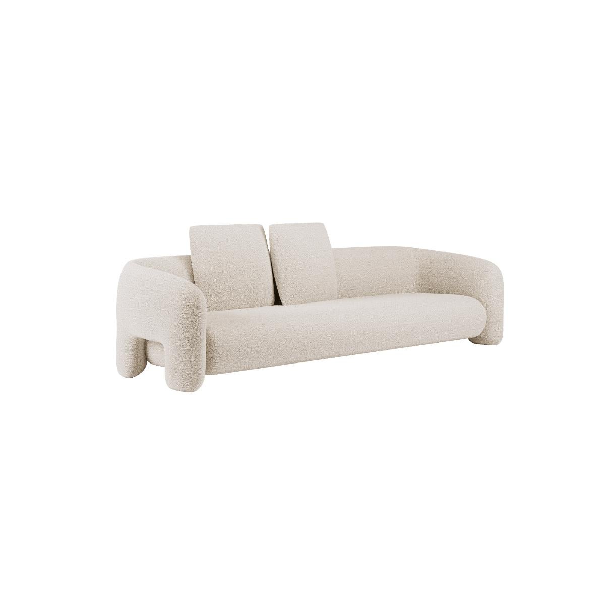 Großes, kühnes Sofa von Mohdern
Abmessungen: B 320 x T 102 x H 76 cm
MATERIALIEN: Stoff, Bouclé


Bold ist eine raffinierte Möbelkollektion, die von der Marke Mohdern entworfen und produziert wird. Die Serie umfasst den Sessel und den Loungesessel;