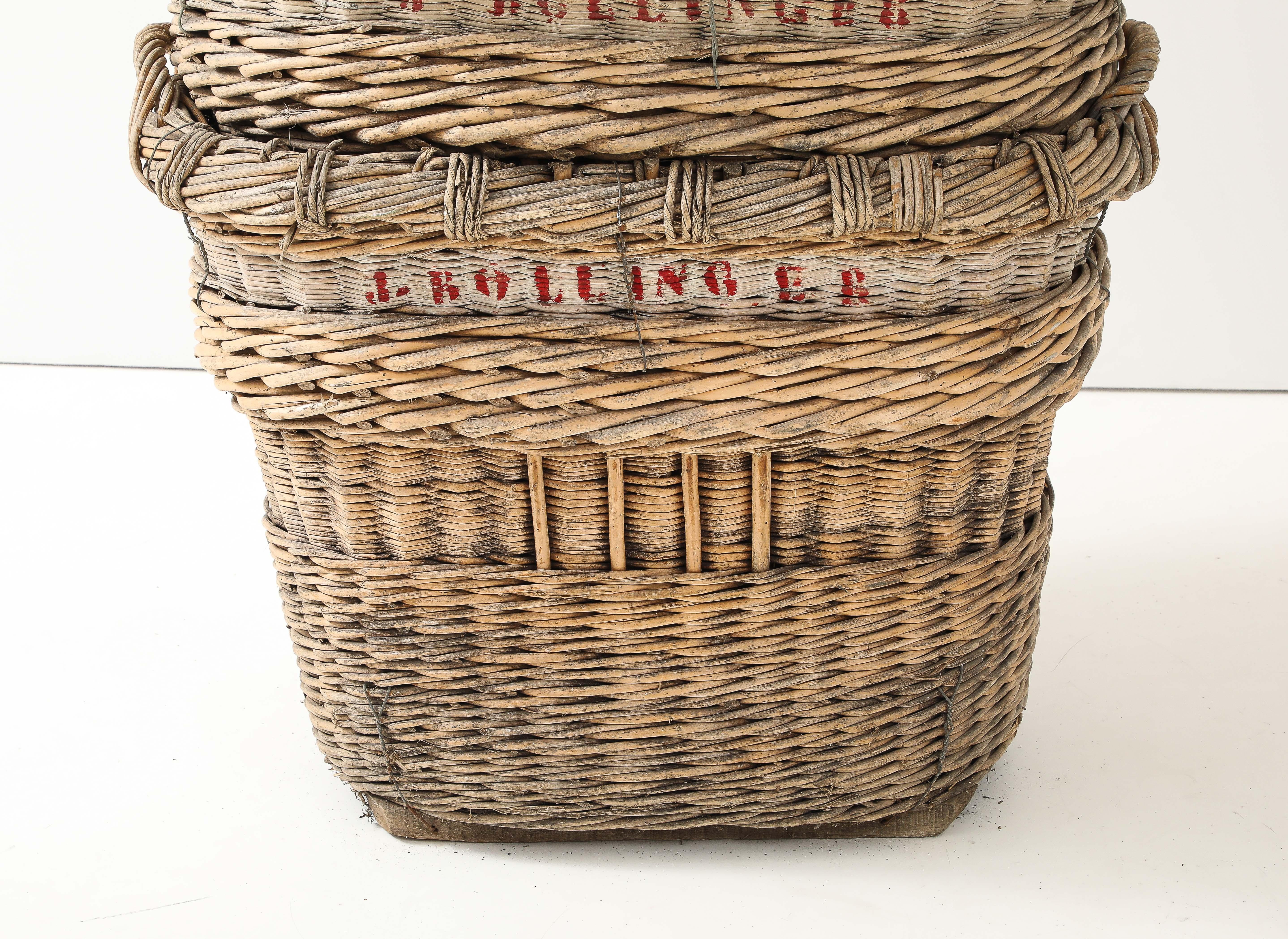 Tissé à la main Grande corbeille à vendange de champagne Bollinger, Reims, France, c.C. 1920-30 en vente
