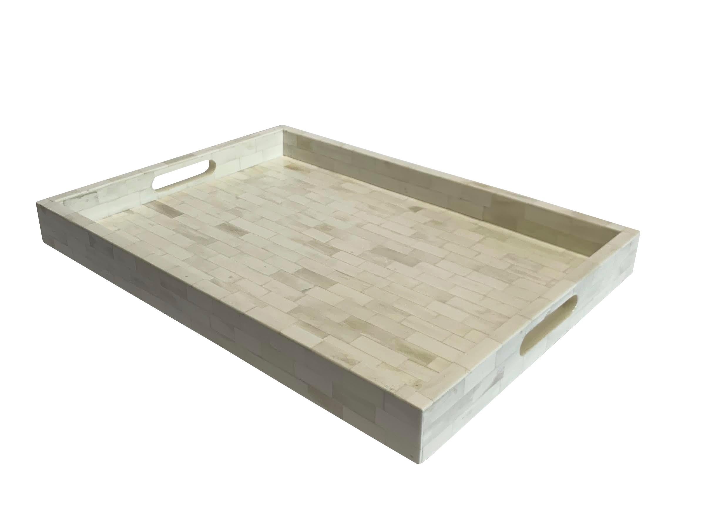 Contemporary Indian large cream bone tray with handles.
Also available in a smaller size with handles (S6539).
