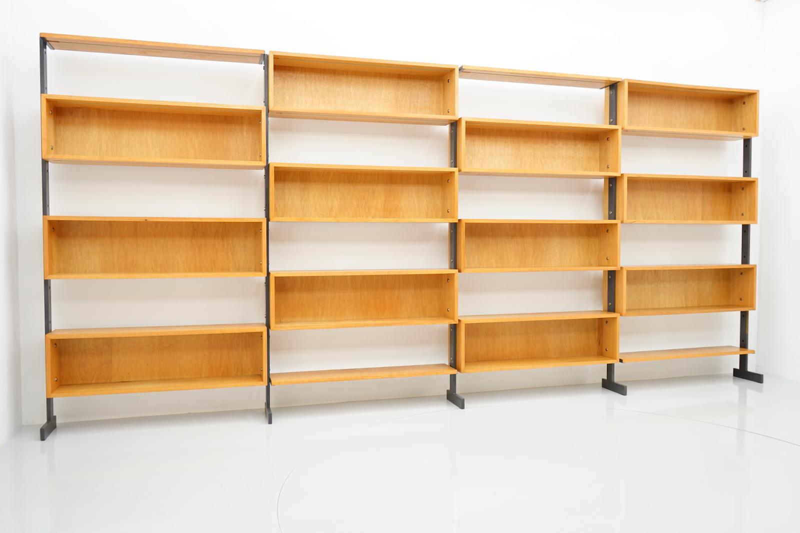 Large Bookcase Free Standing Shelf, Oak and Metal Germany 1960s In Good Condition In Frankfurt / Dreieich, DE