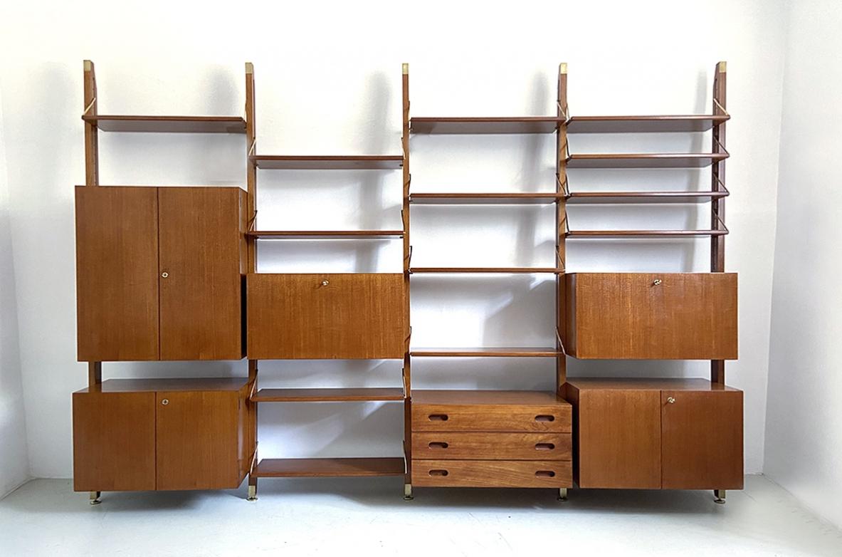 Mid-Century Modern Large bookcase with compartments and shelves by Serafino Arrighi For Sale