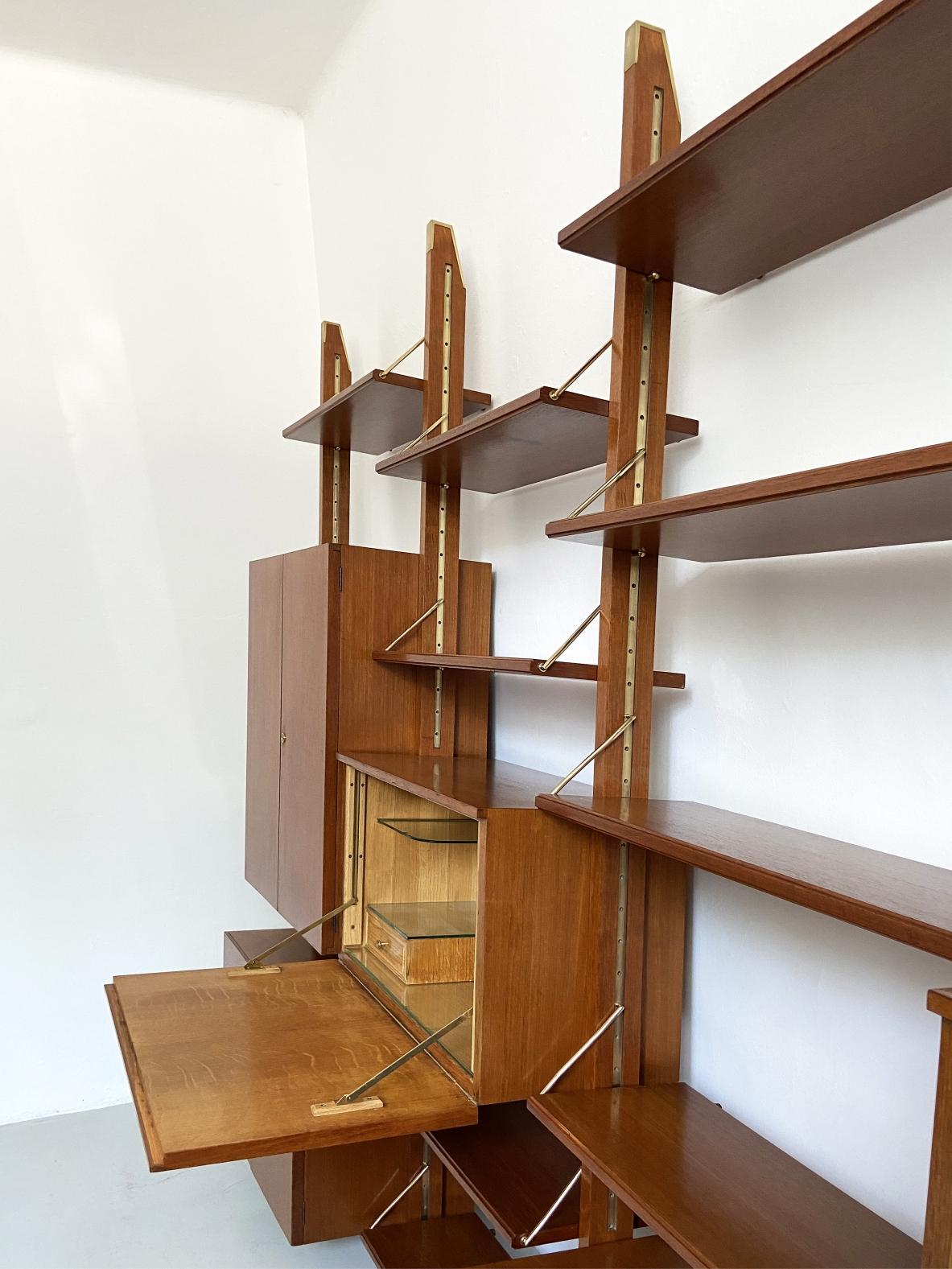 Italian Large bookcase with compartments and shelves by Serafino Arrighi For Sale