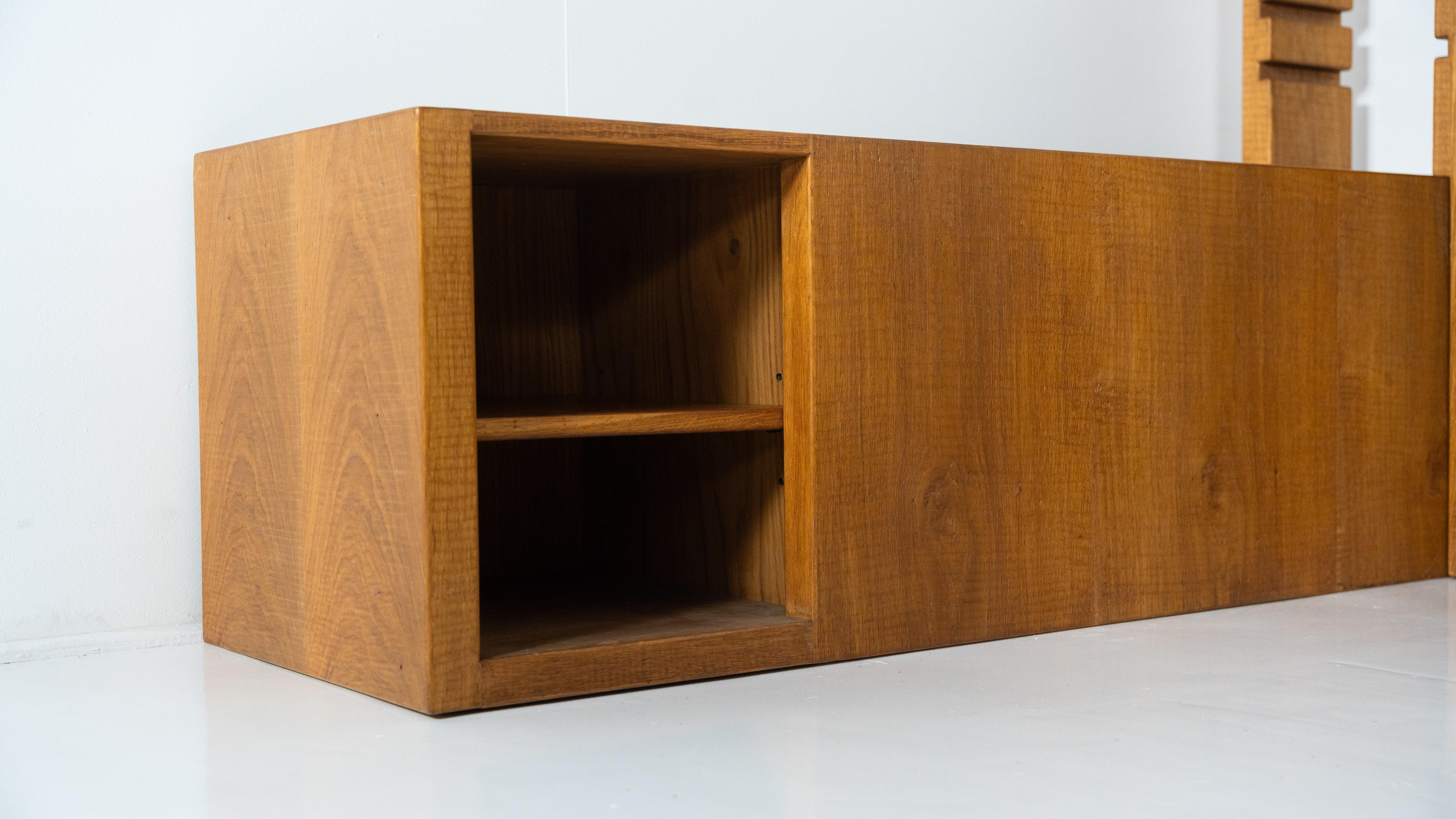 italien Grande bibliothèque avec banc par Guiseppe Rivadossi pour Officina Rivadossi, Italie en vente