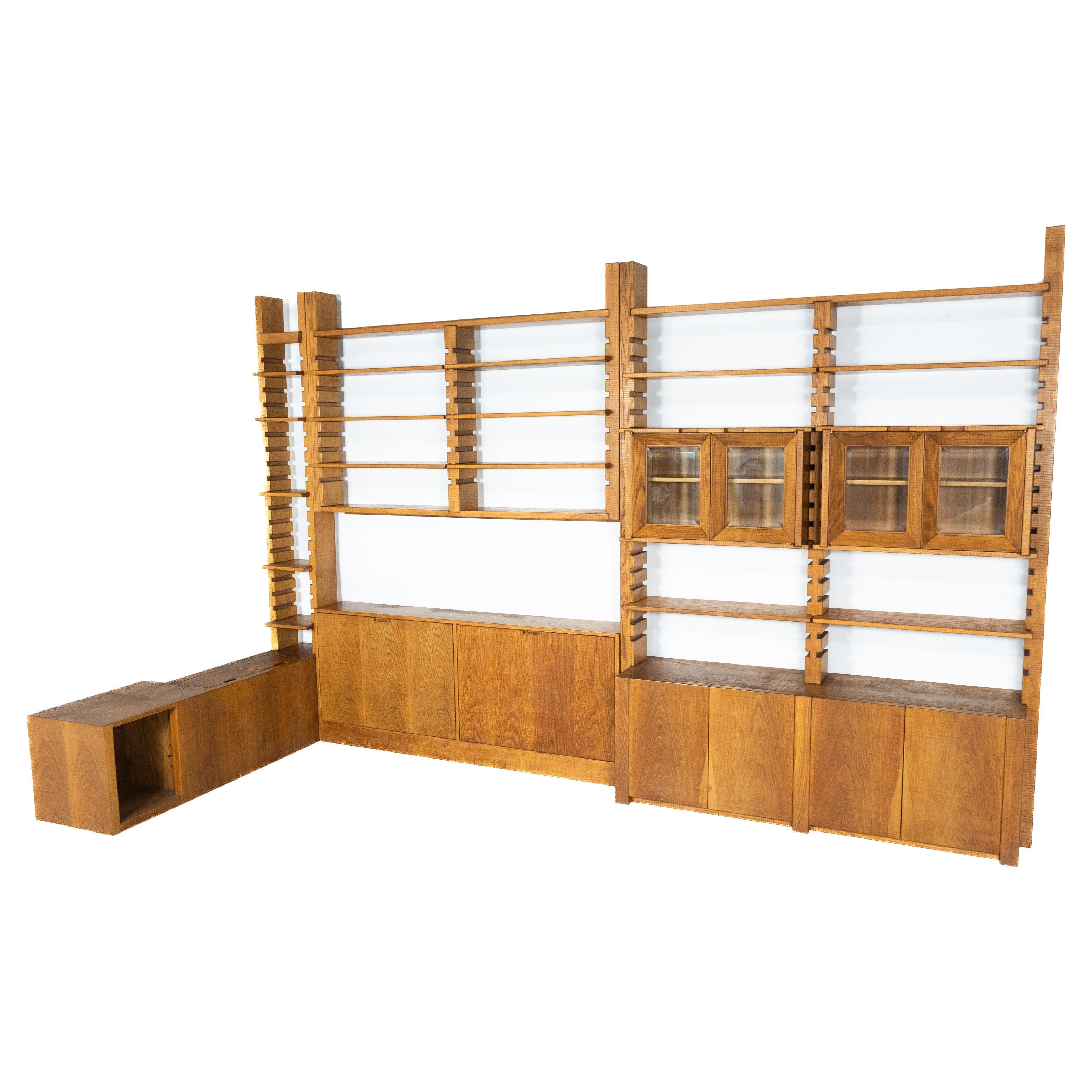 Grande libreria con panca di Guiseppe Rivadossi per Officina Rivadossi, Italia