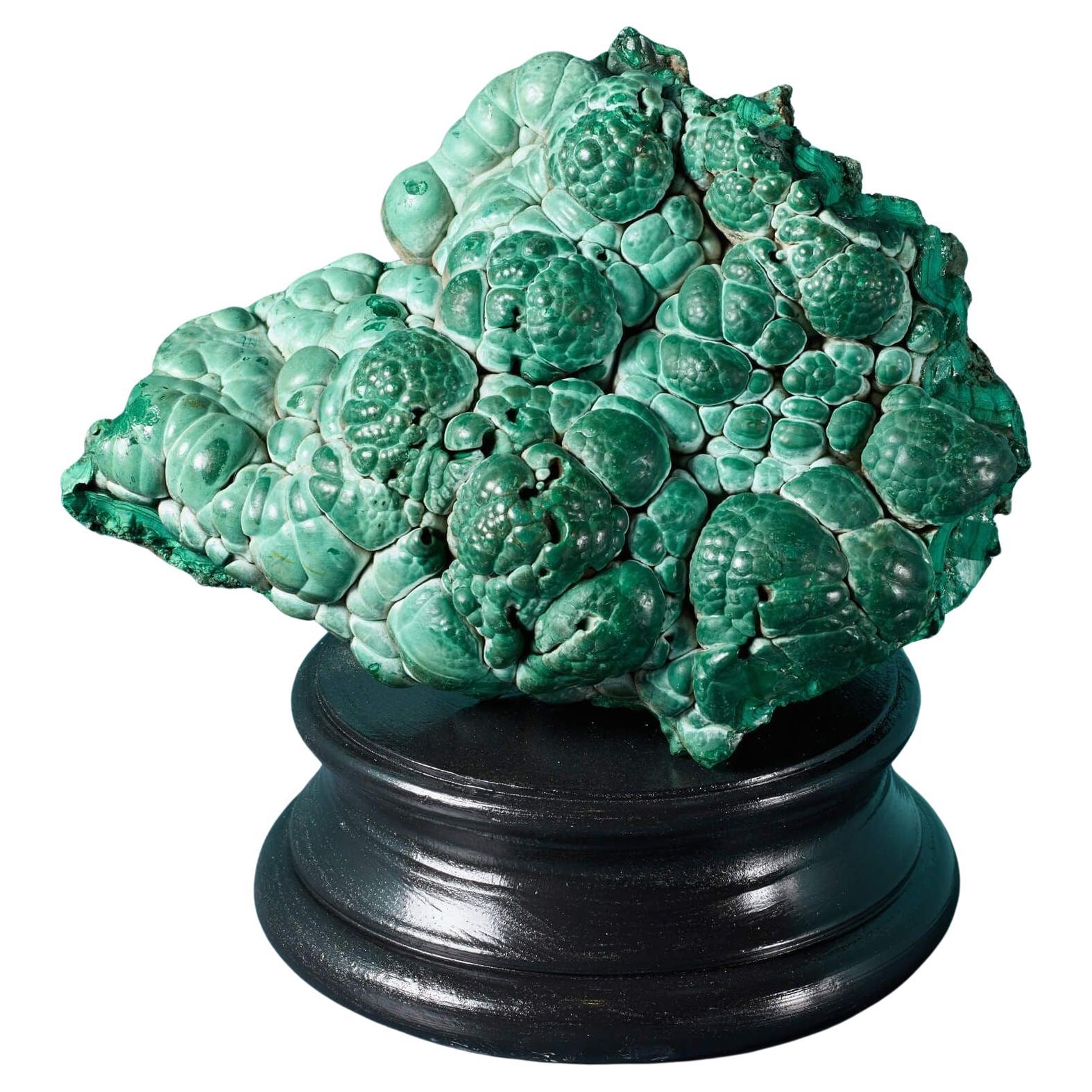 Grand spécimen de malachite verte bohémienne