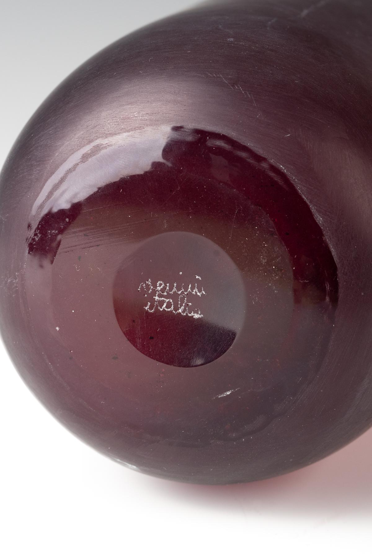 Gran jarrón botella firmado Venini italia. Ca. 1966 Tallado a mano en venta
