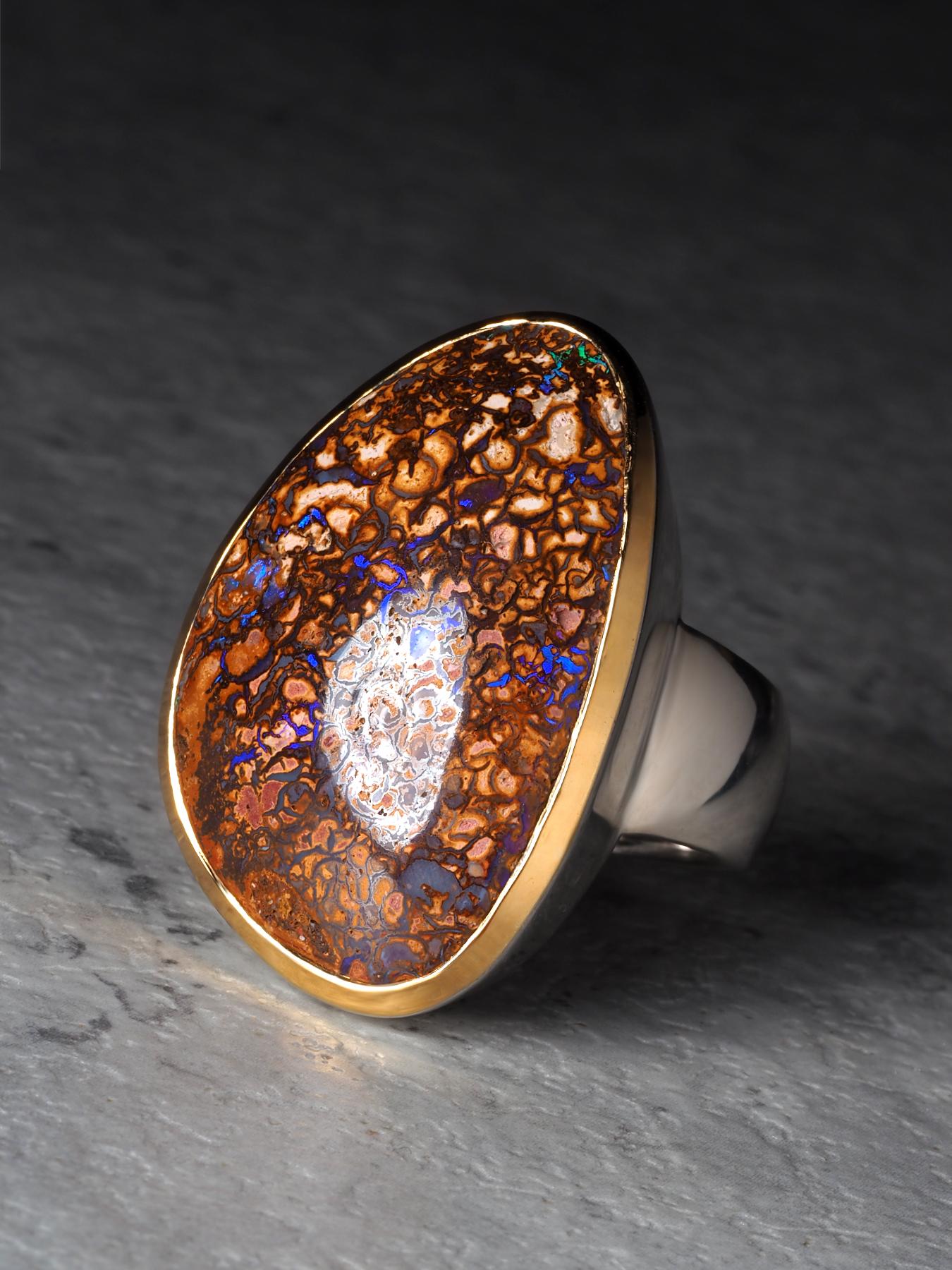 Femenino o masculino Anillo grande de plata con ópalo Koroit de Boulder Regalo de aniversario con ópalo 9ct en venta