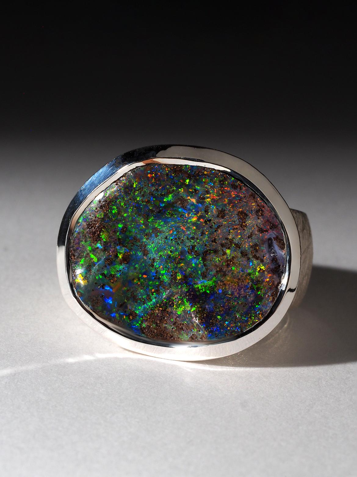 Grande anello di opale Boulder in argento Anello di dichiarazione con pietra preziosa colorata da 8 carati in vendita 6