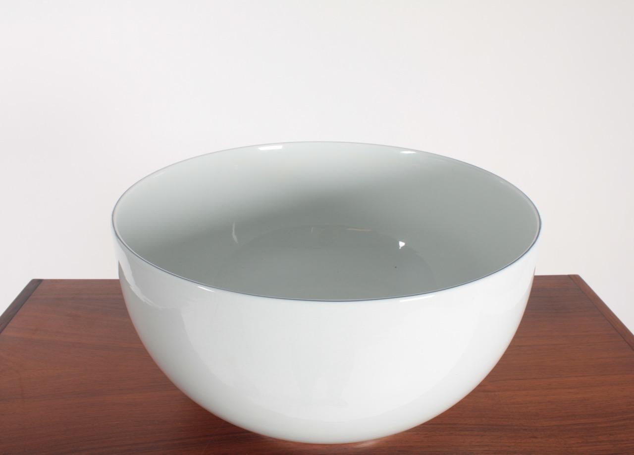 Large Bowl Designed by Grethe Meyer for Royal Copenhagen, 1965 In Excellent Condition For Sale In Lejre, DK