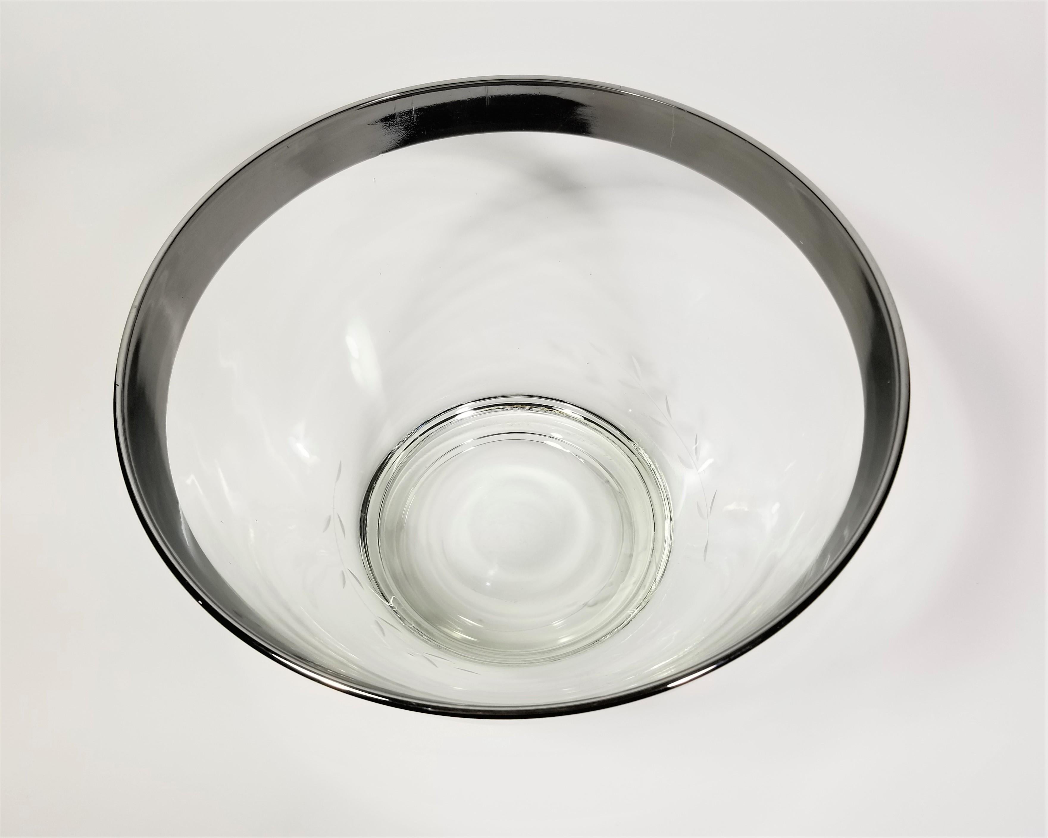 Cuenco grande con borde de plata Estilo de mediados de siglo de Dorothy Thorpe siglo XX en venta