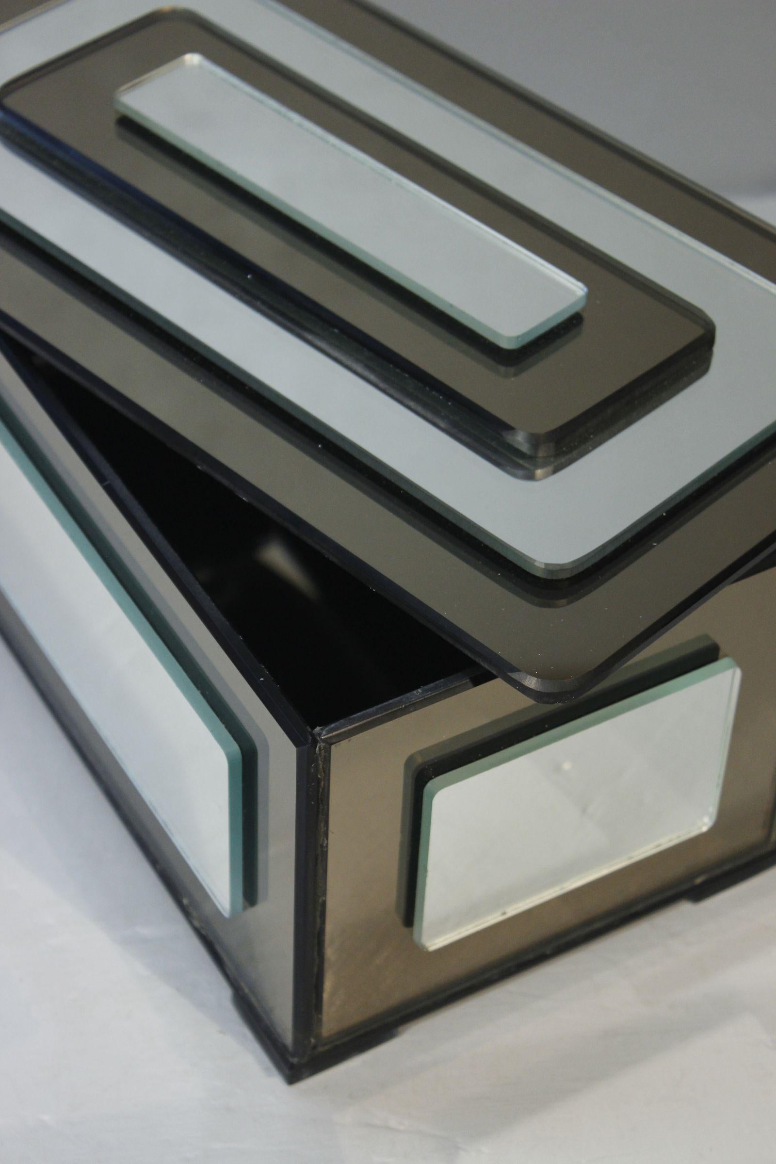 Große Schachtel aus klarem und geräuchertem Spiegel, im Stil von Fontana Arte, 1970er Jahre im Zustand „Gut“ im Angebot in STRASBOURG, FR