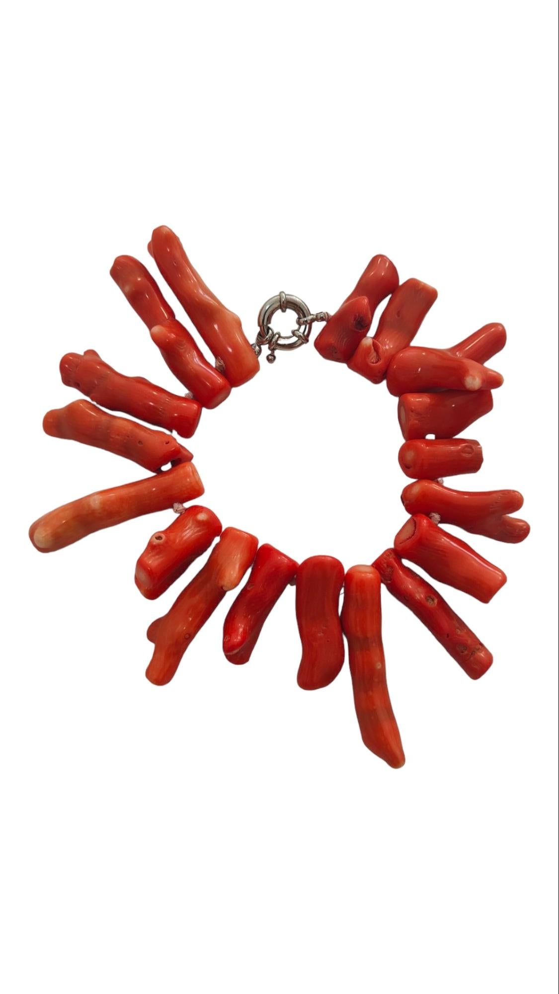 Mid-20th Century Large Bracelet With Mediterranean Coral Branches For Sale