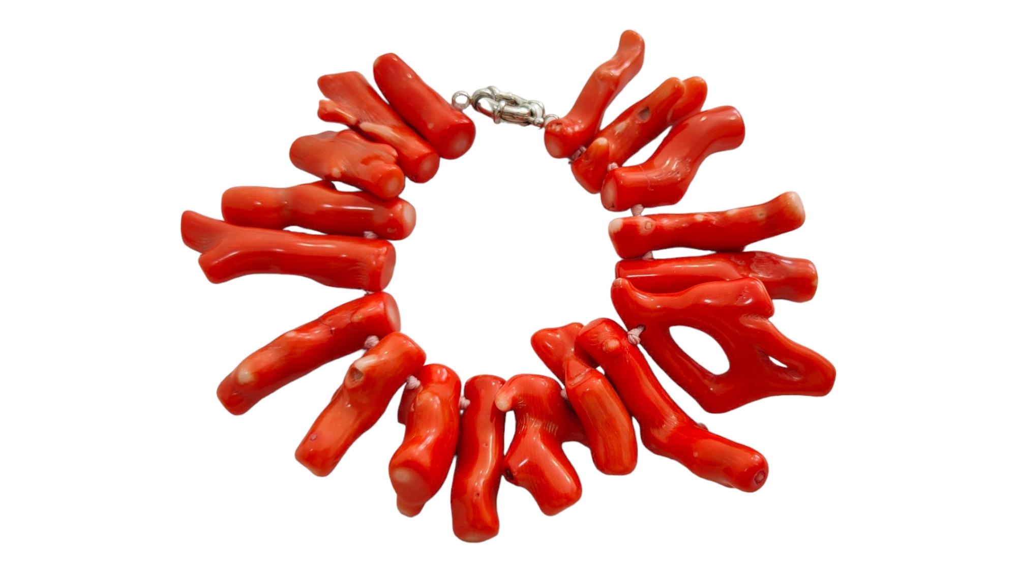 Mid-20th Century Large Bracelet With Mediterranean Coral Branches For Sale