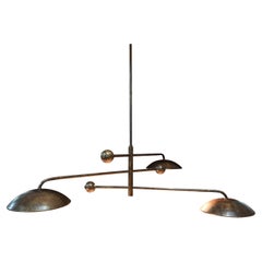 Grande lampadario Uhura in ottone a 3 bracci in bronzo - bracci mobili e paralumi ruotabili