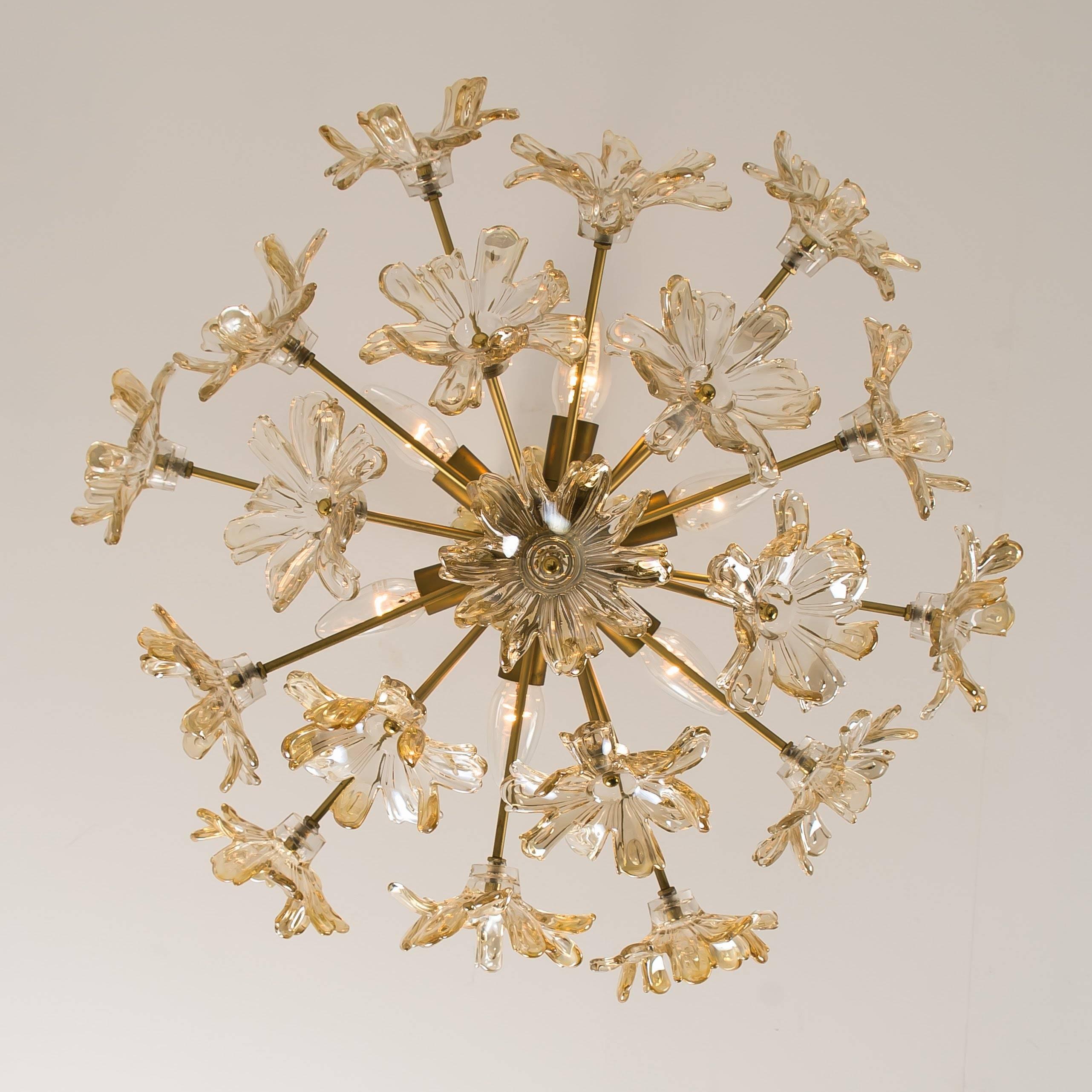 Late 20th Century Large Brass and Glass Murano Flower Chandelier, Italy, 1970 For Sale