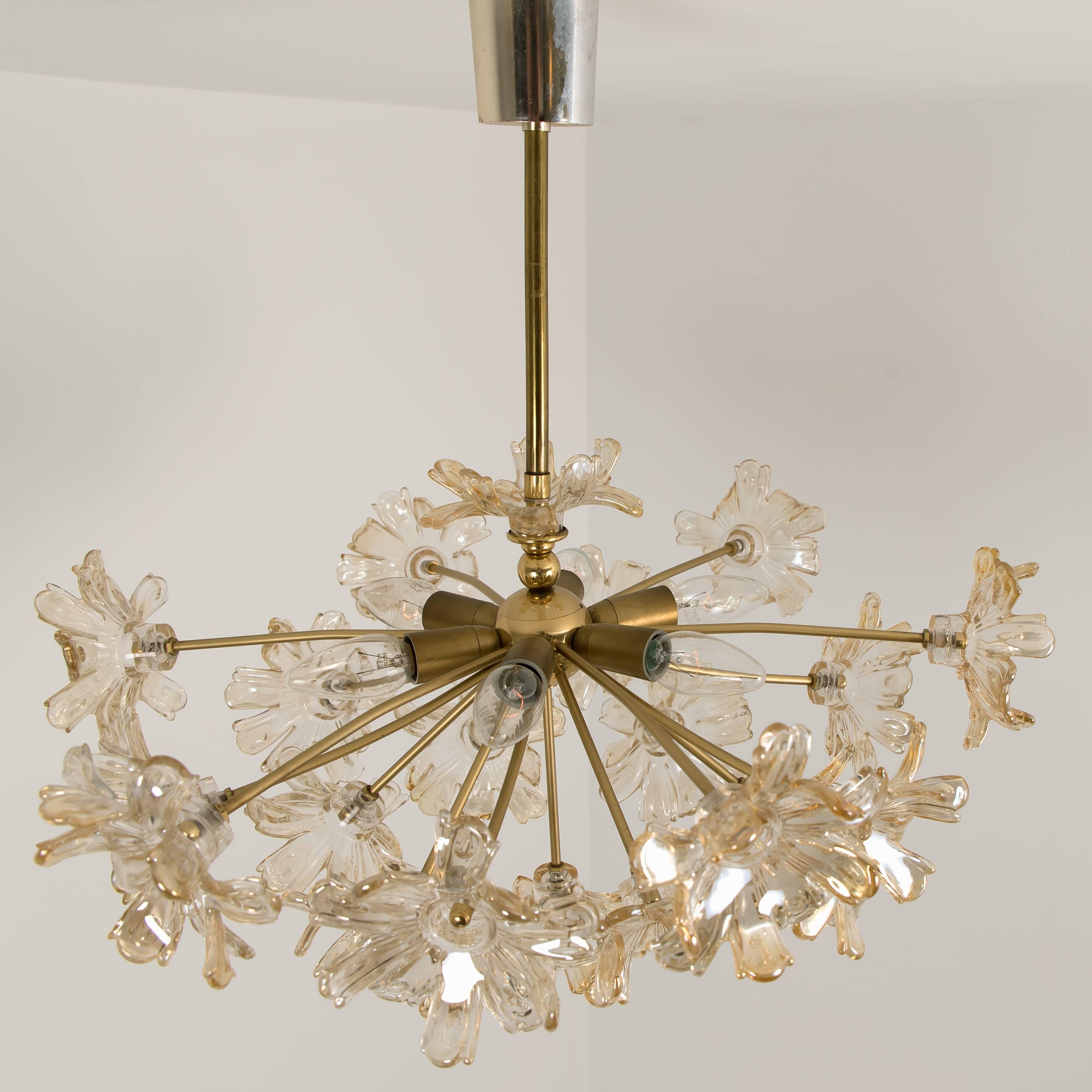 Large Brass and Glass Murano Flower Chandelier, Italy, 1970 For Sale 2