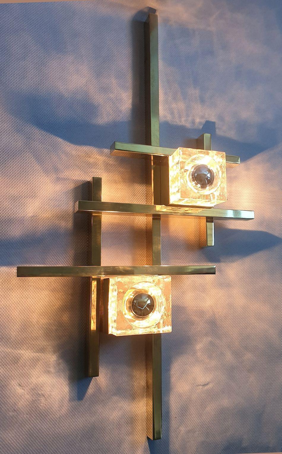 Mid Century Modern Brass and Glass Large Sconces, Sciolari Style, a Pair In Excellent Condition In Dallas, TX
