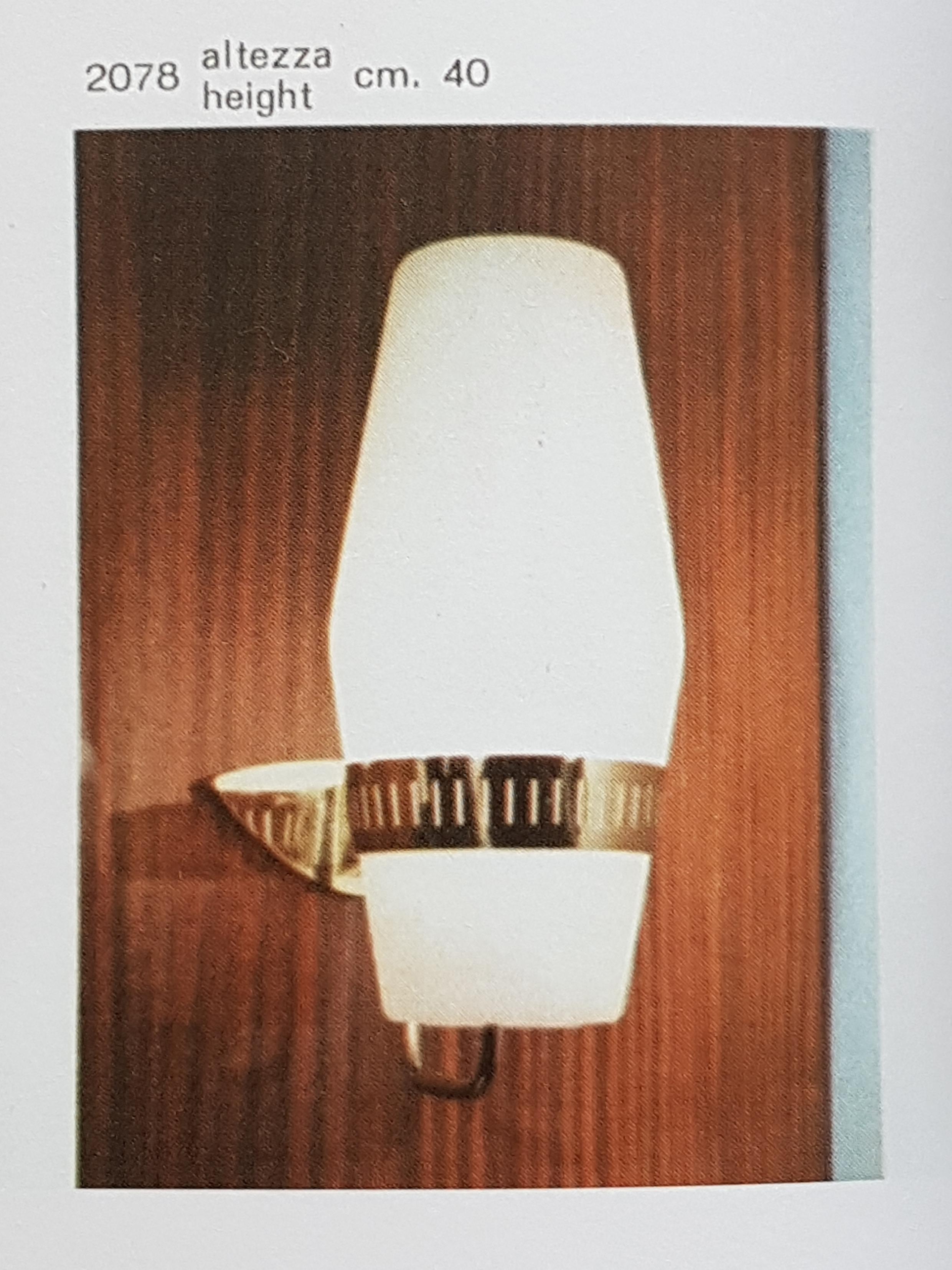 Large Brass and Glass Yellow Label 2078 Sconce from Stilnovo, 1959 For Sale 2