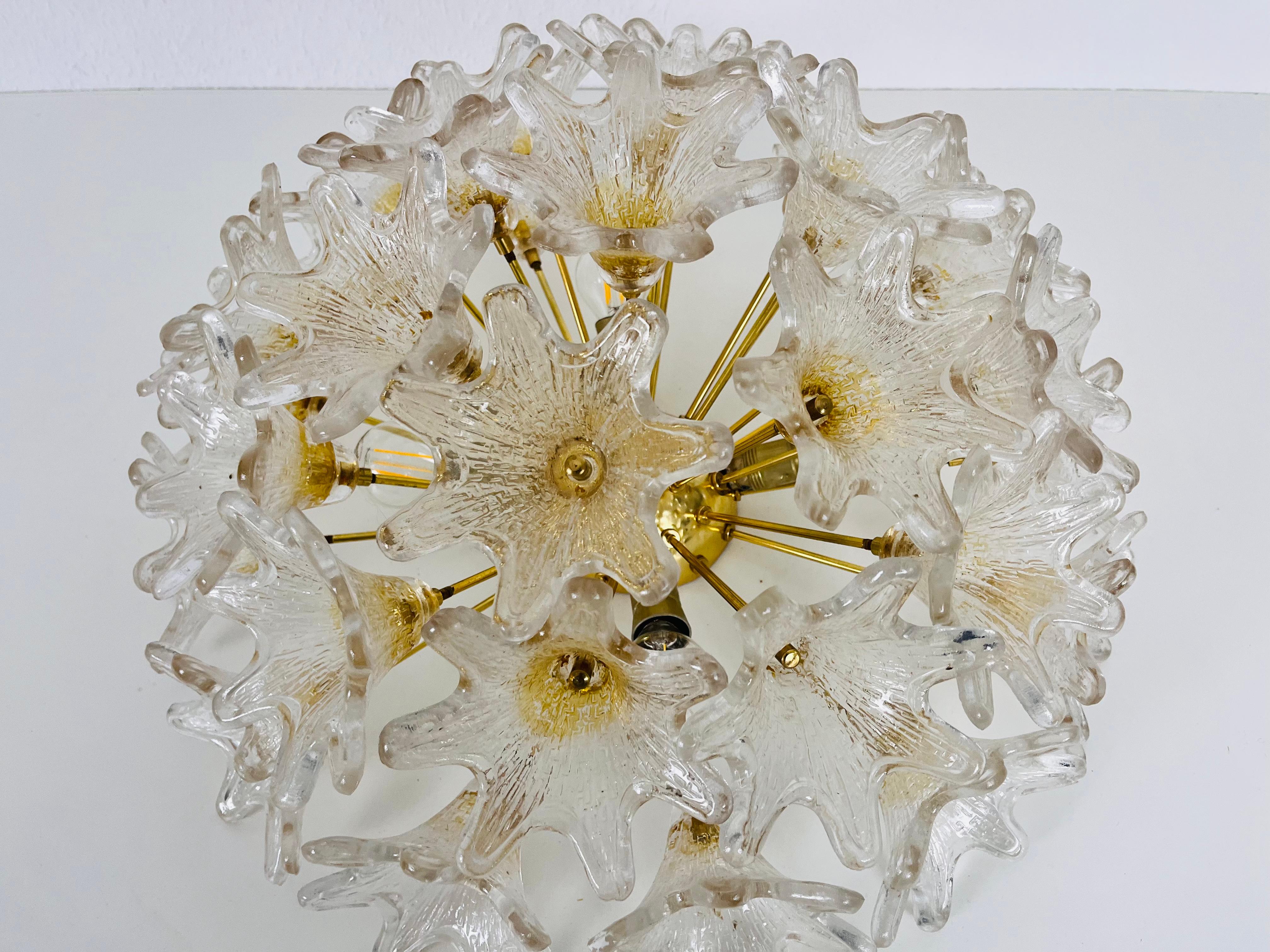 Large Brass and Murano Glass Flush Mount by Paolo Venini for VeArt, Italy, 1960s In Good Condition For Sale In Hagenbach, DE
