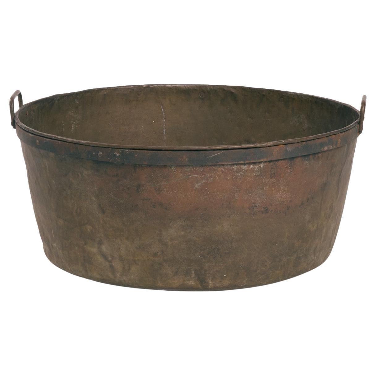 Grande corbeille à bûches en laiton et fer forgé, 1800/1900