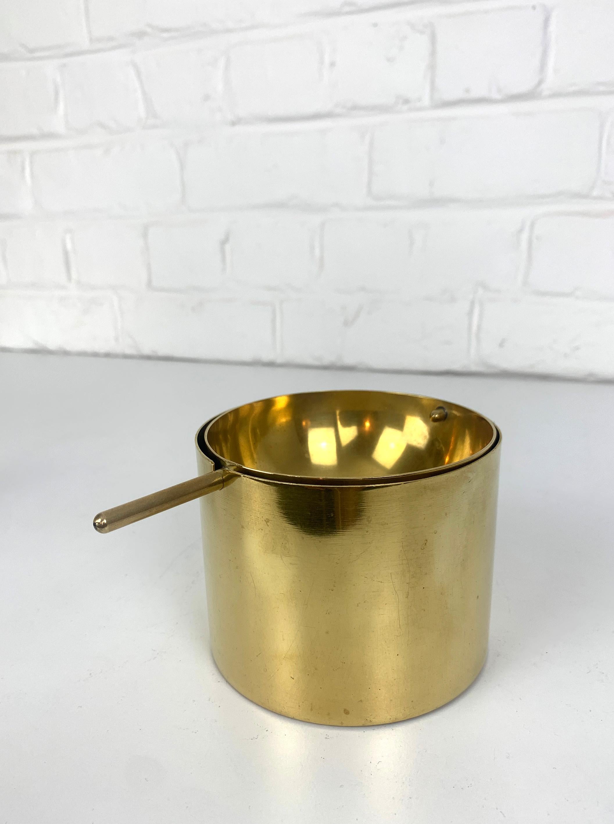 Large Brass Ashtray by Arne Jacobsen for Stelton, Cylinda-Line, 1960s For Sale 1