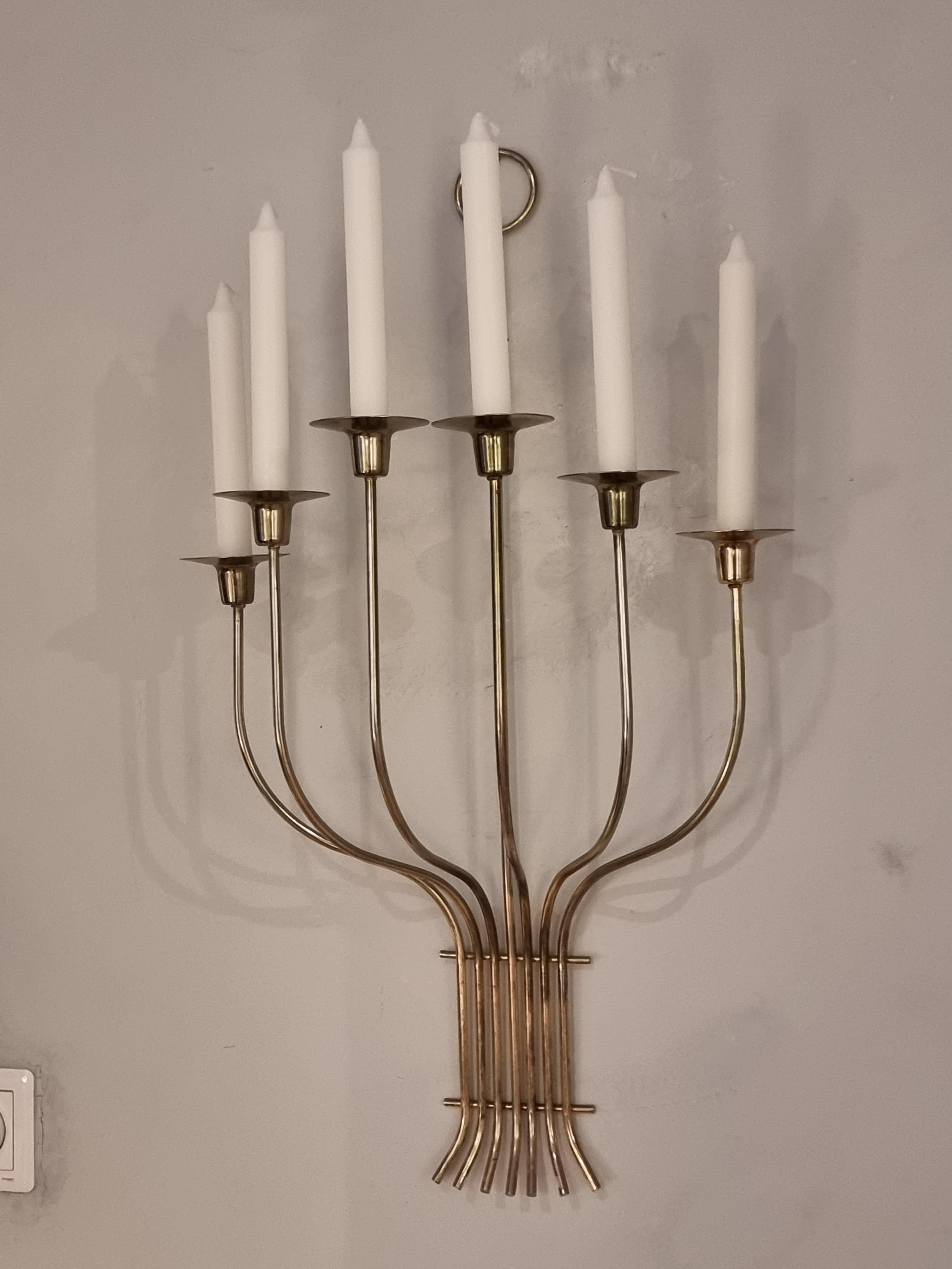 Large Brass Candle Sconce, in the manner of Tommi Parzinger, Hollywood Regency In Good Condition For Sale In Stockholm, SE