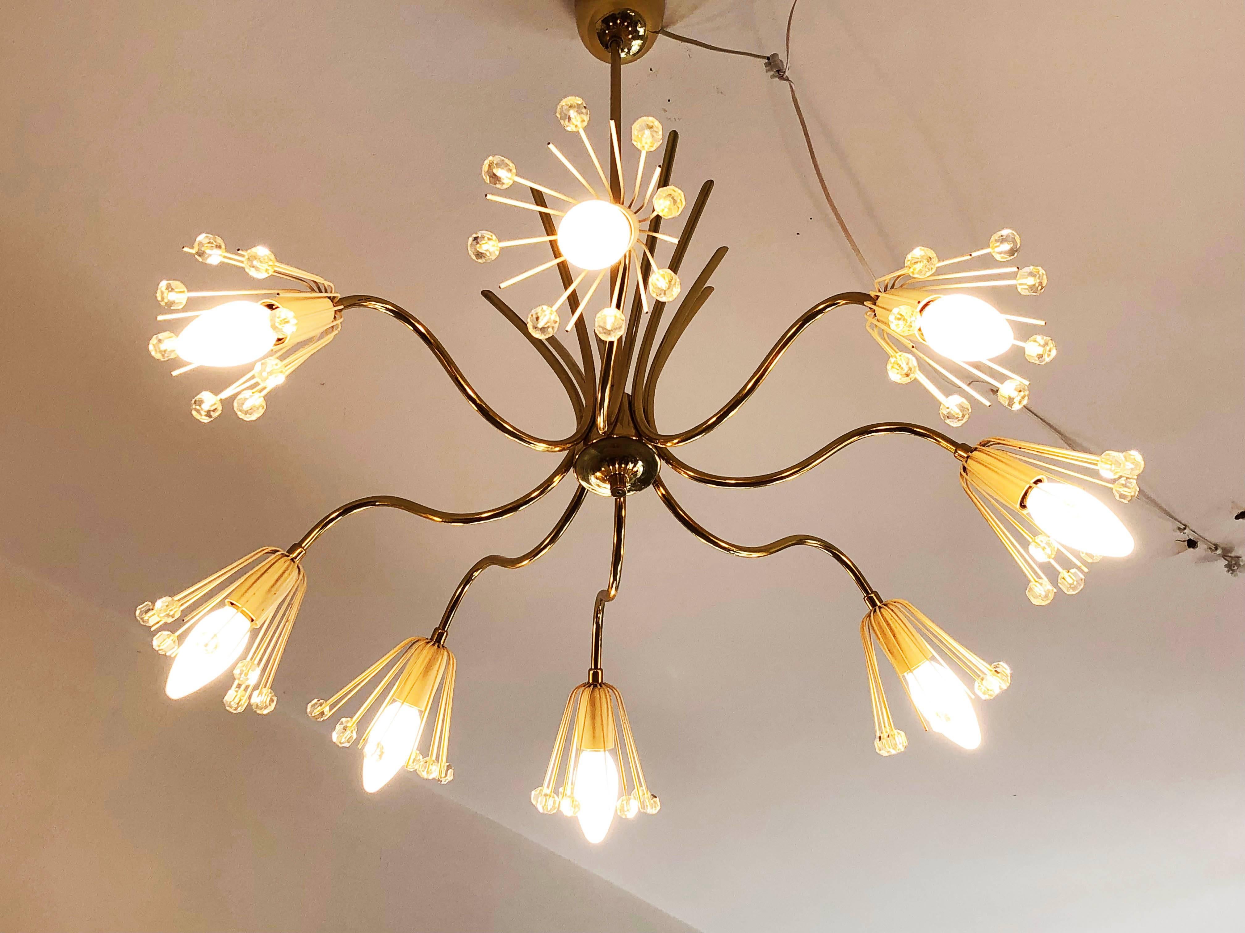 Large Brass Chandelier by Emil Stejnar for Rupert Nikoll In Excellent Condition For Sale In Vienna, AT