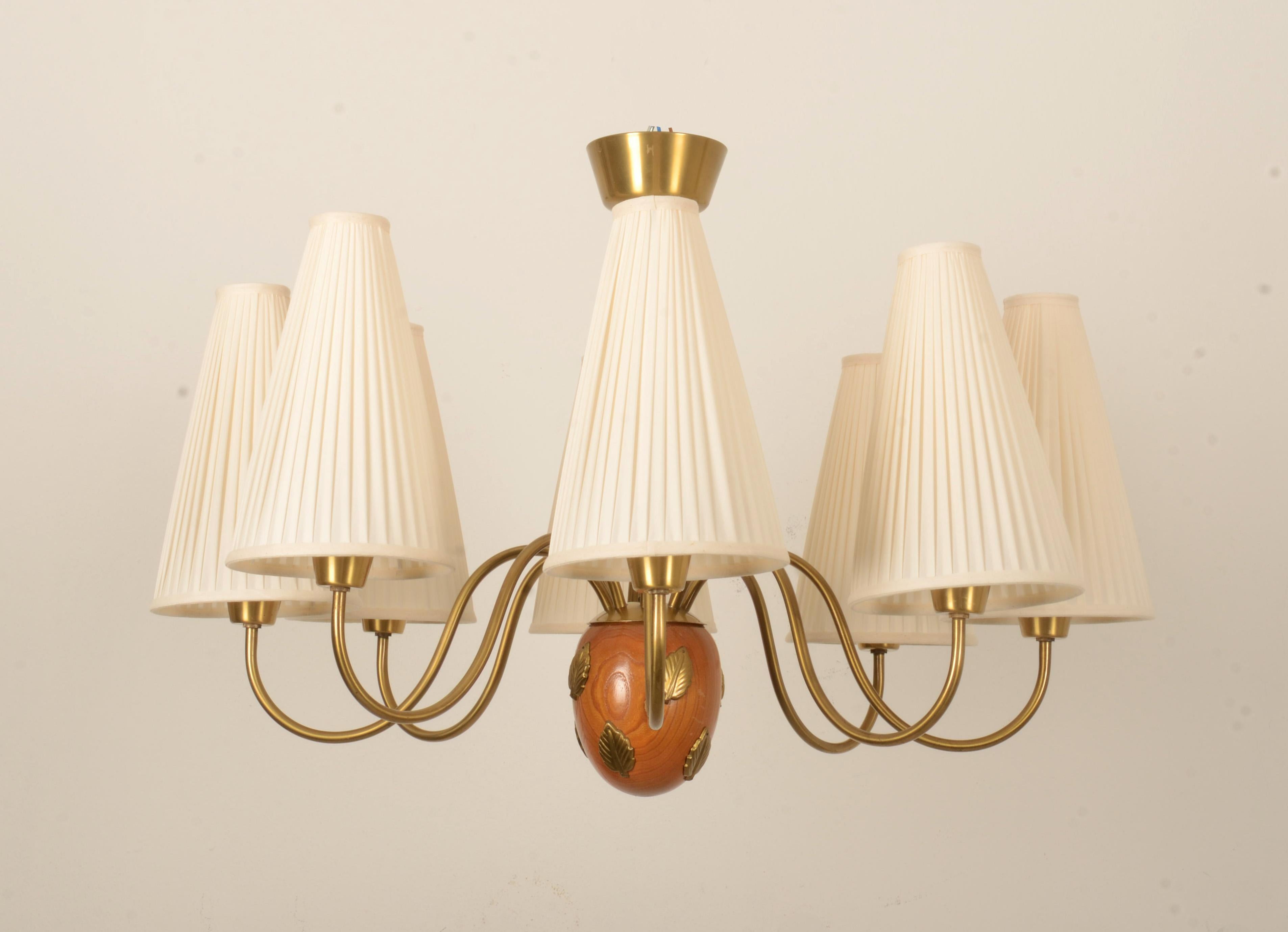 Svedese Grande lampadario in ottone di Hans Bergström, Ateljé Lyktan in vendita