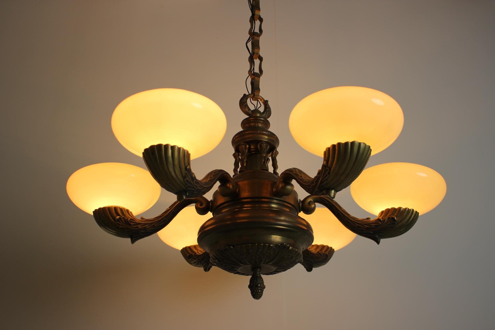 Large Brass Chandelier, circa 1900 For Sale 8