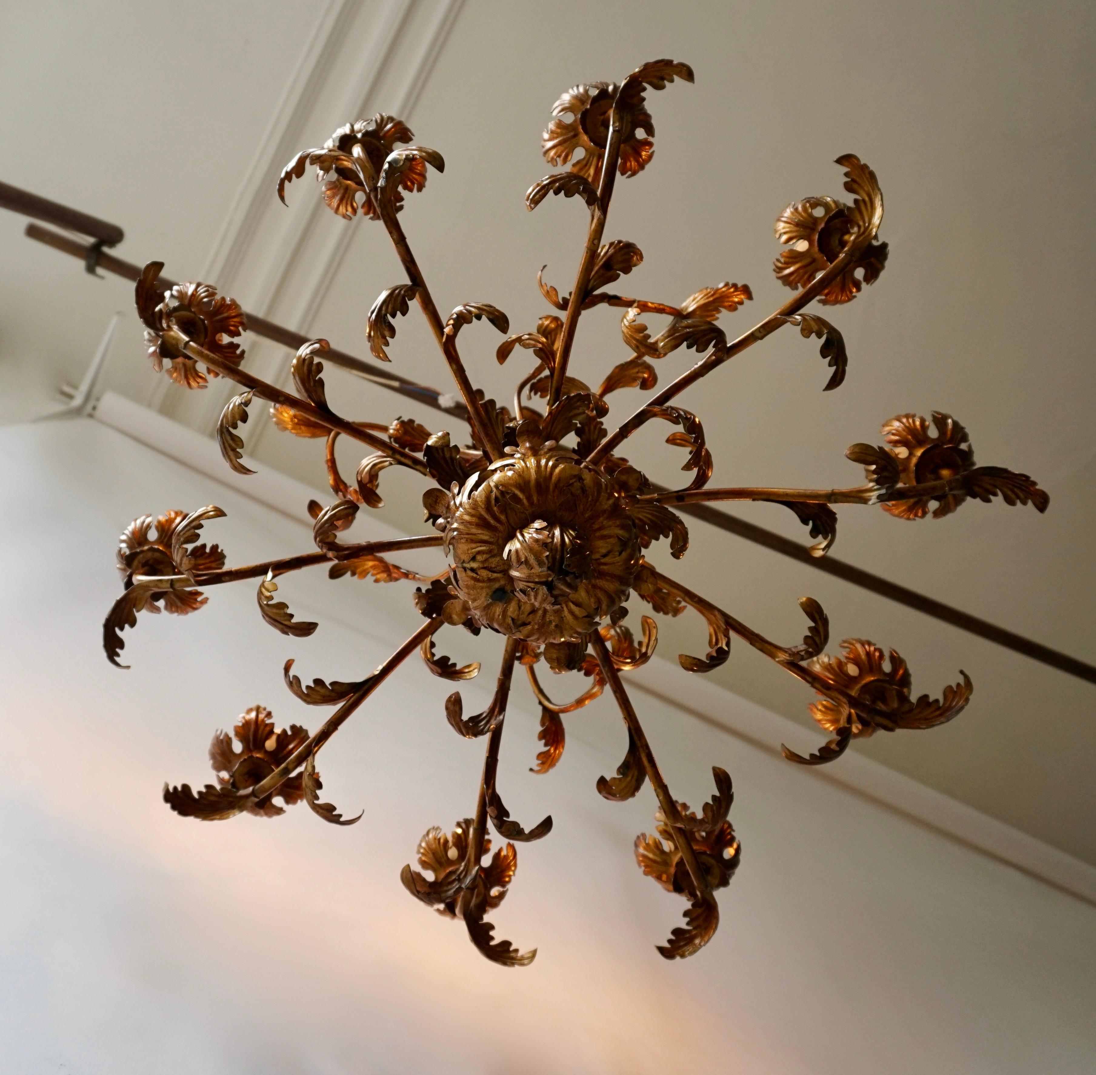 20th Century Large Brass Chandelier with Leaves