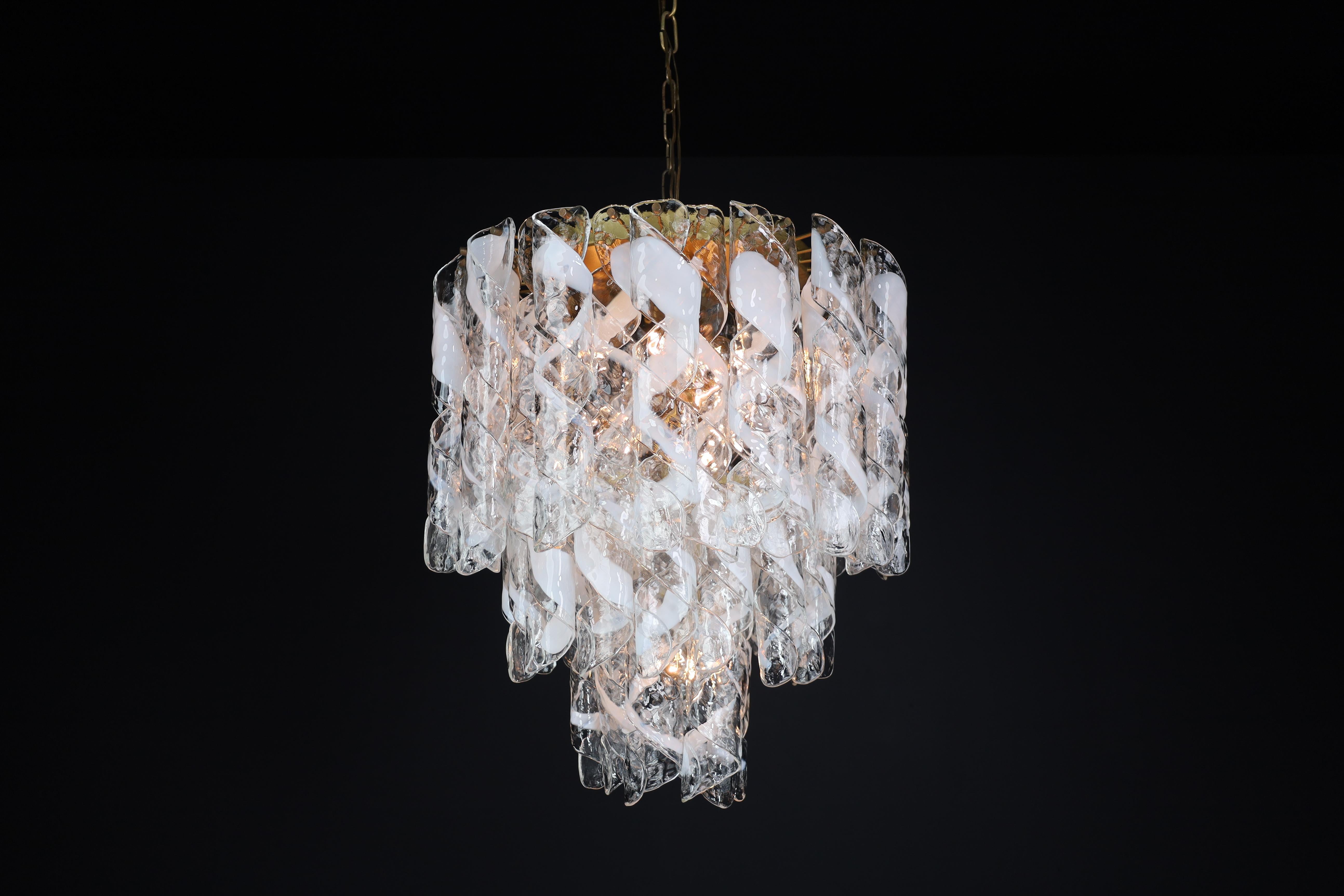 Large Brass Chandelier with 'Torciglioni' Glass by Mazzega, Italy 1970s For Sale 1