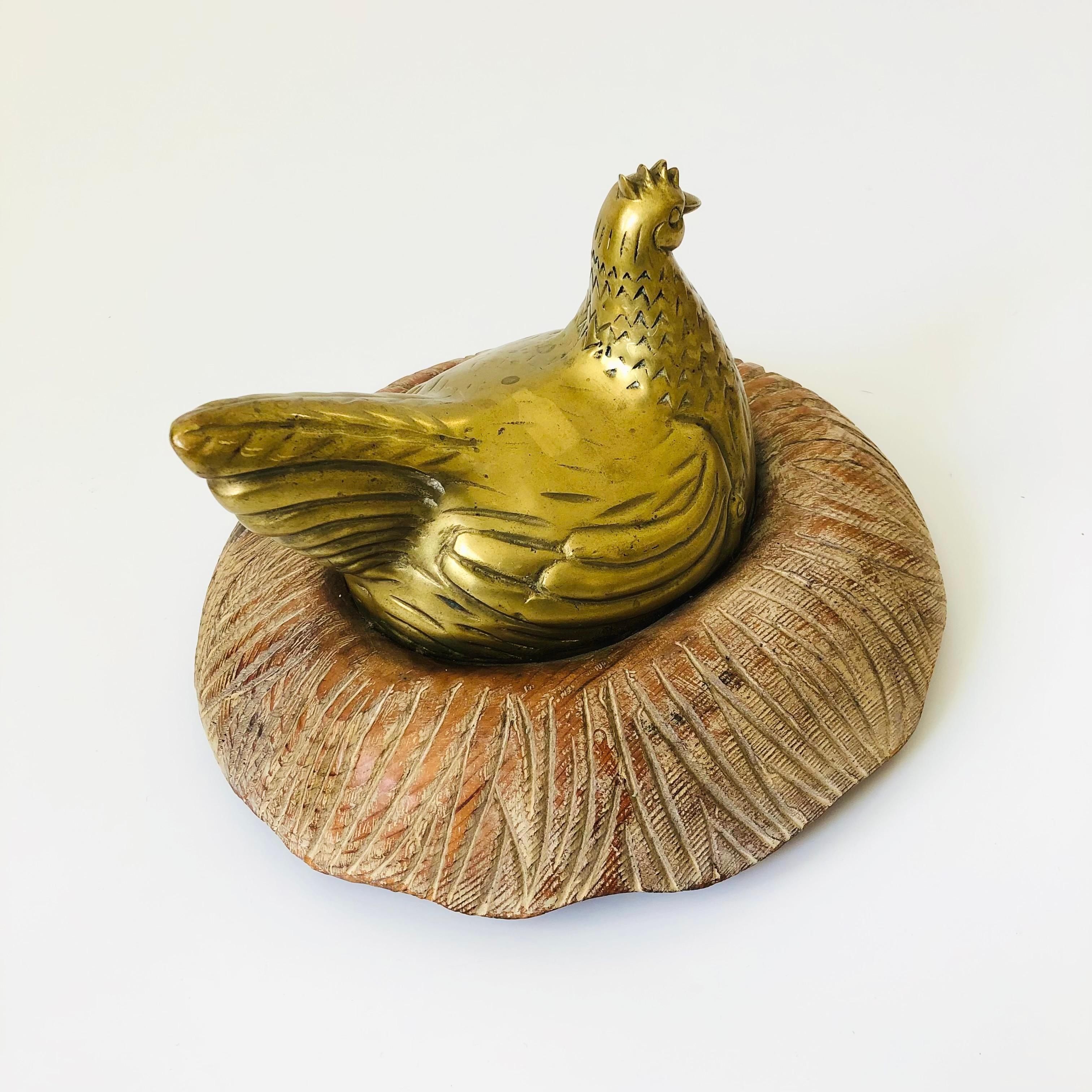 Large Brass Chicken in Wood Nest In Good Condition In Vallejo, CA