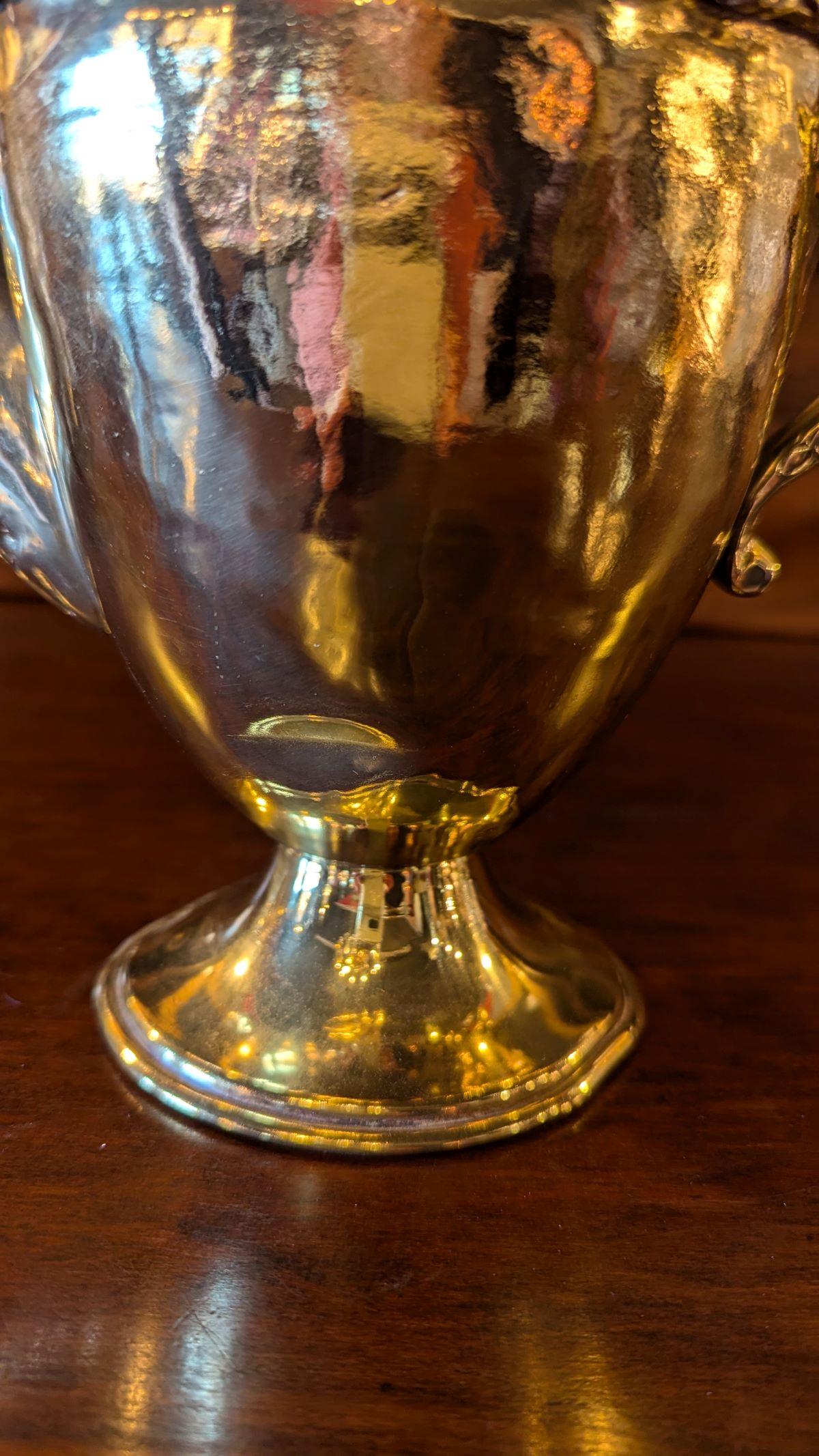 Grande servizio da caffè e tè in ottone con vassoio in vendita 4