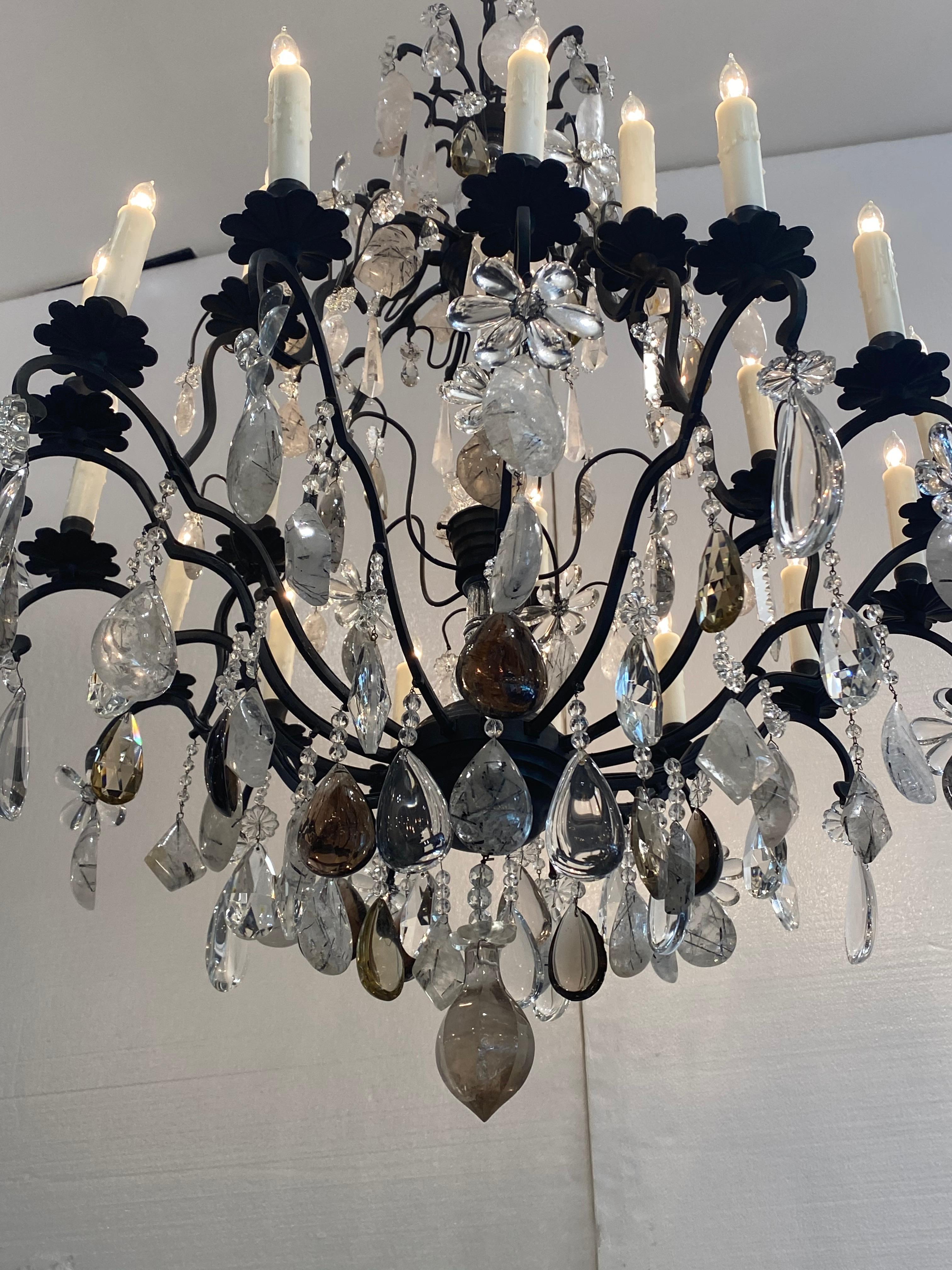Large Brass Rock Crystal Chandelier In Excellent Condition For Sale In Dallas, TX