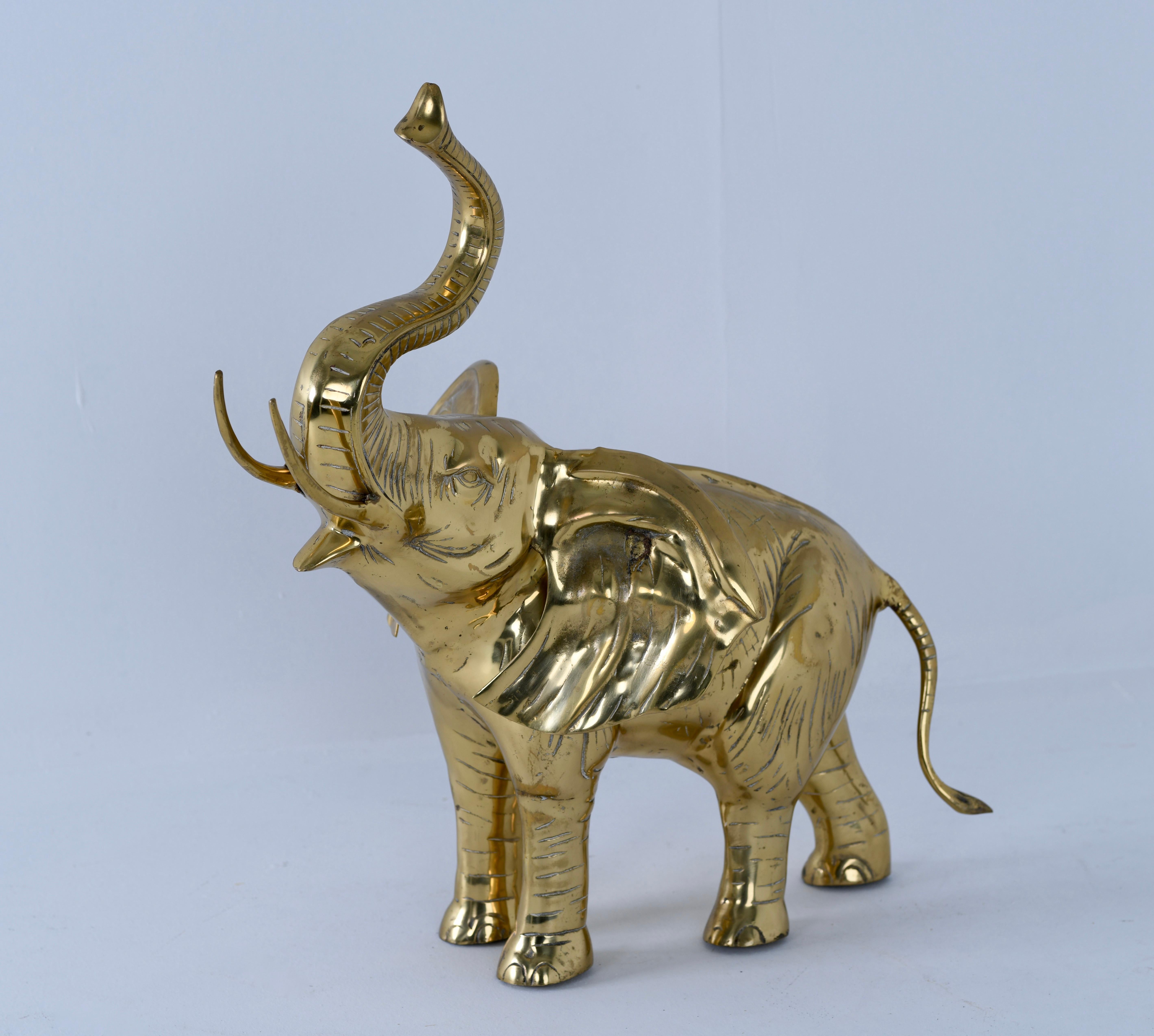 Large Brass Elephant Hollywood Regency, 1970s In Good Condition For Sale In everton lymington, GB
