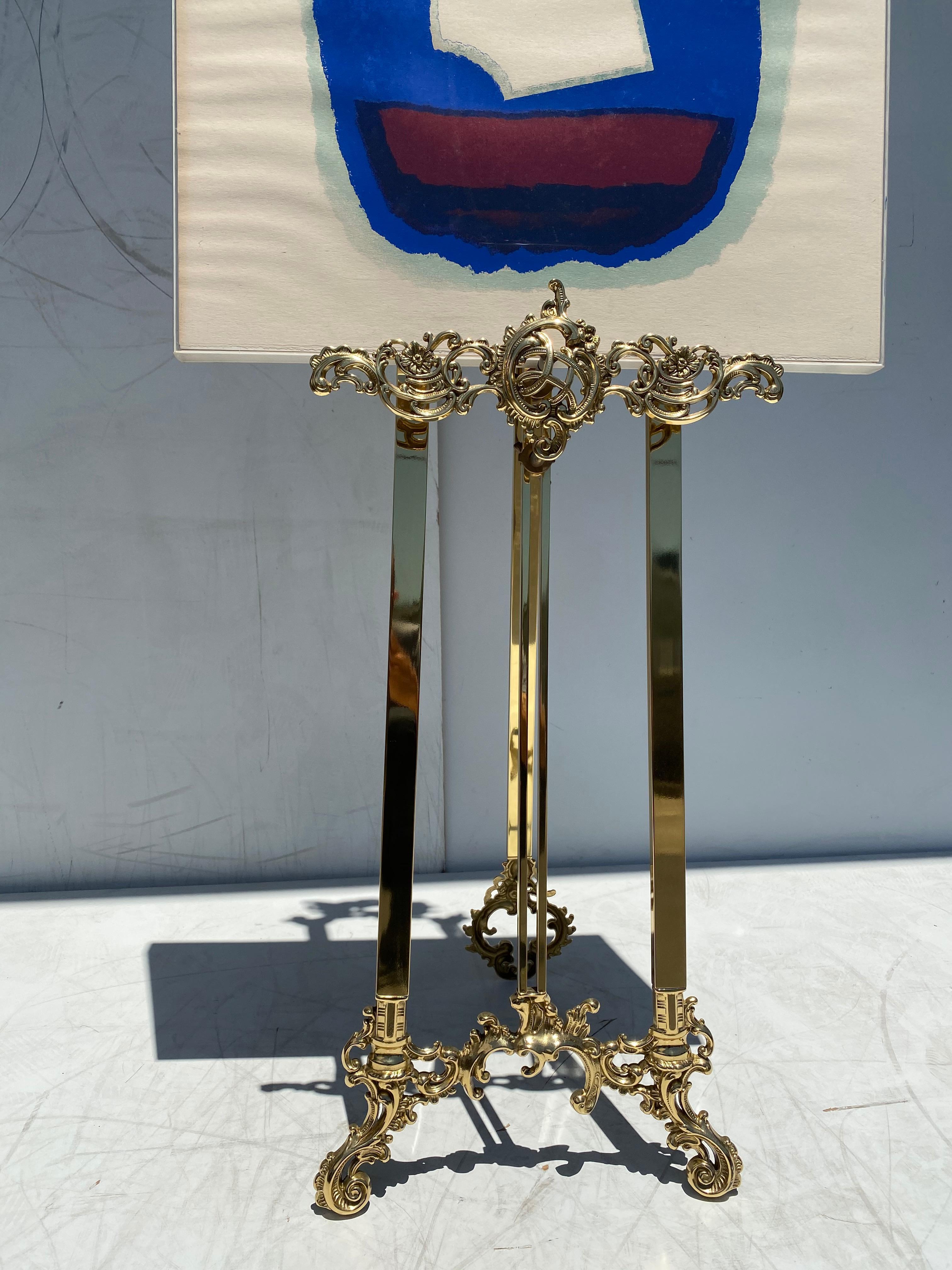 Large Brass Floor Easel In Good Condition For Sale In North Hollywood, CA