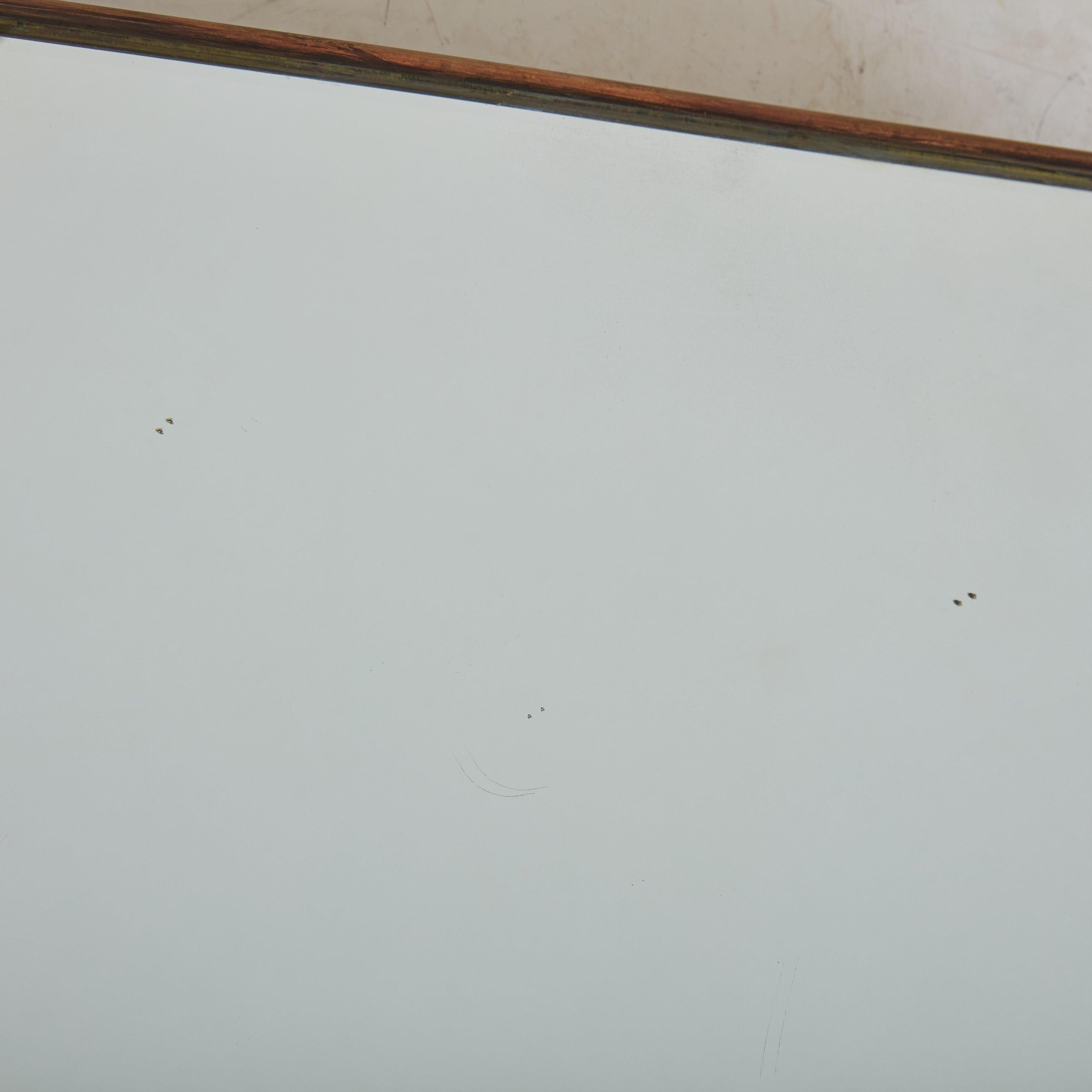 italien Grand miroir à cadre en laiton de Fontana Arte, Italie, années 1960 en vente