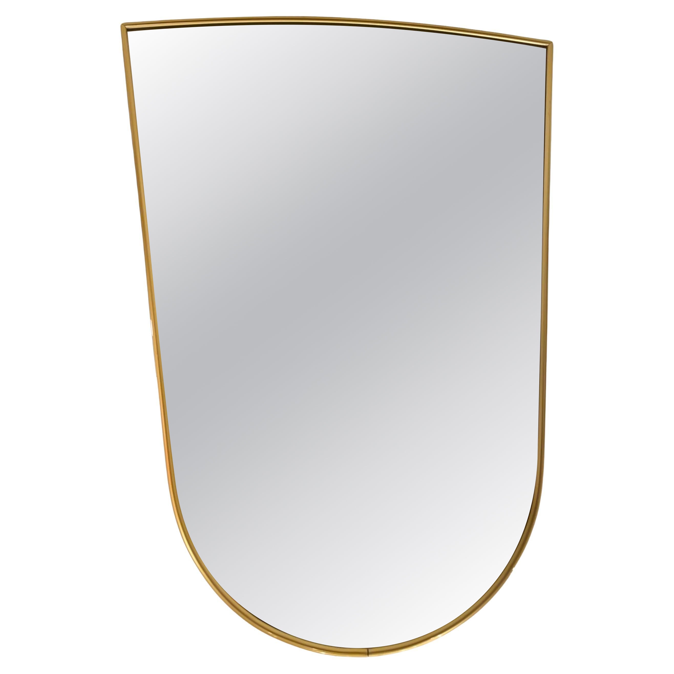 Grand miroir encadré de laiton dans le style de Gio Ponti, Italie 1950. en vente