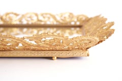 Grand plateau de coiffeuse encadré de laiton avec miroir