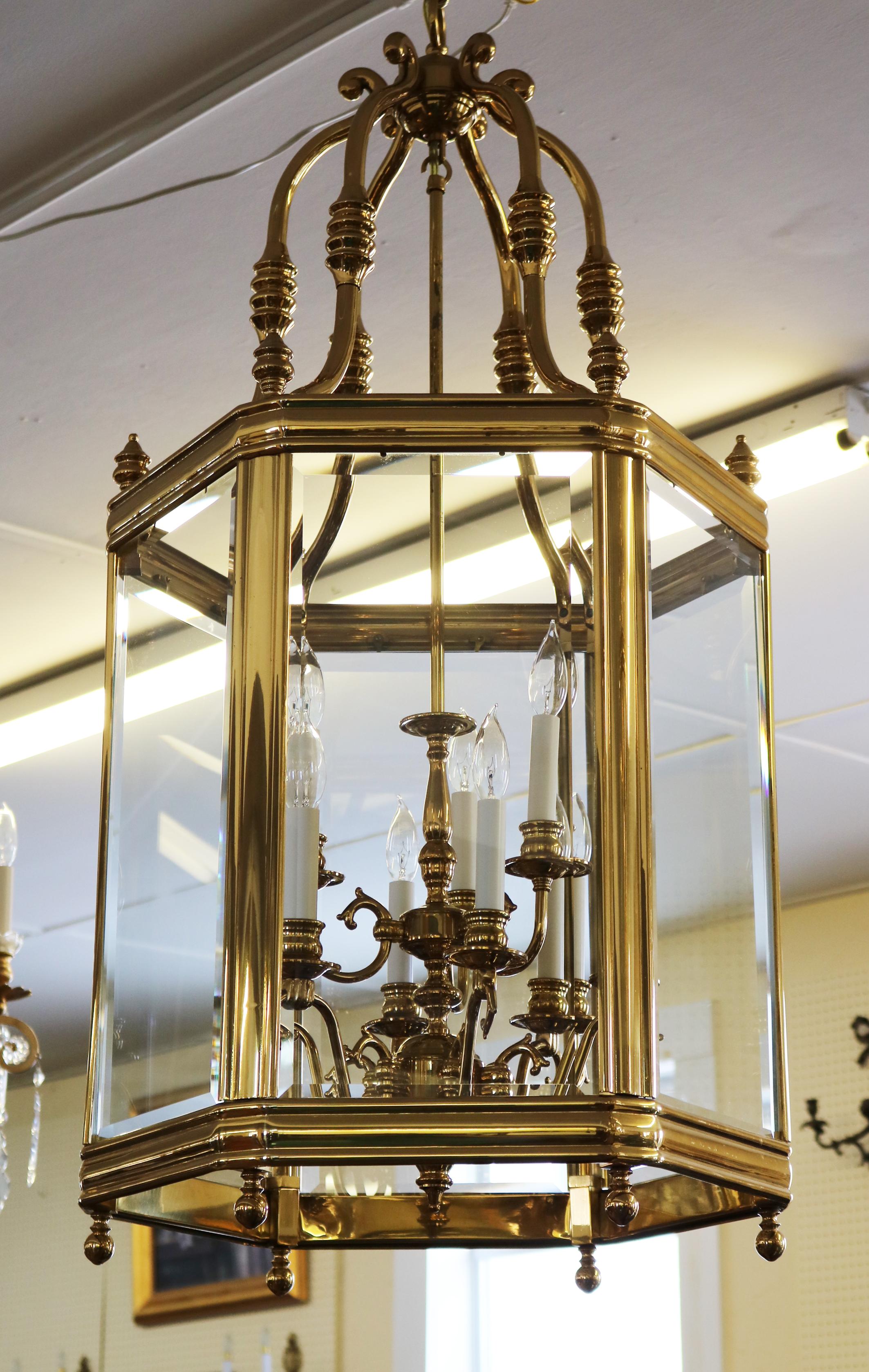 Large Brass Hexagon Shape Lantern Chandelier 9 Light Beveled Glass For Sale 6